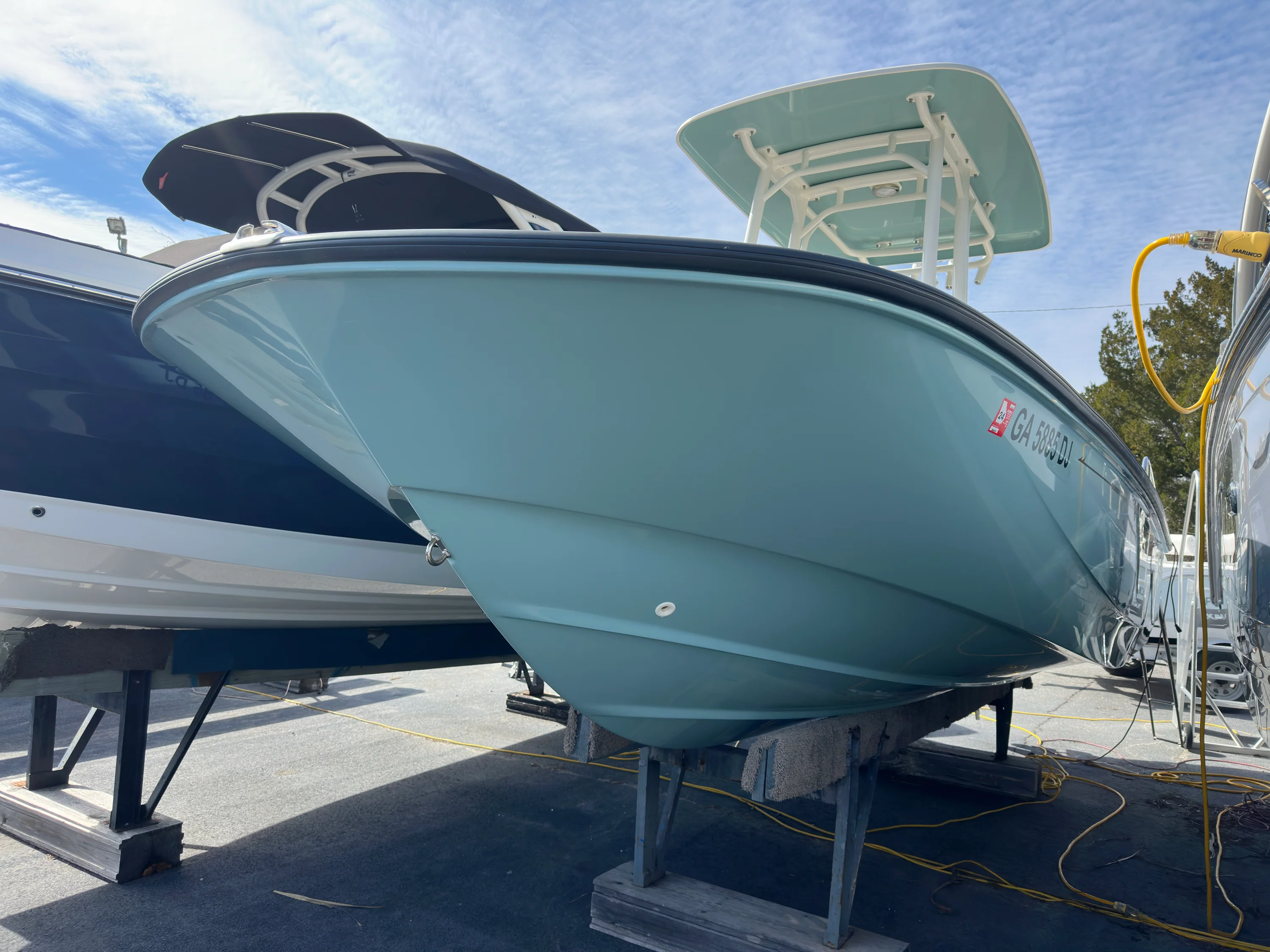 2021 Boston Whaler 210 MONTAUK Image Thumbnail #2