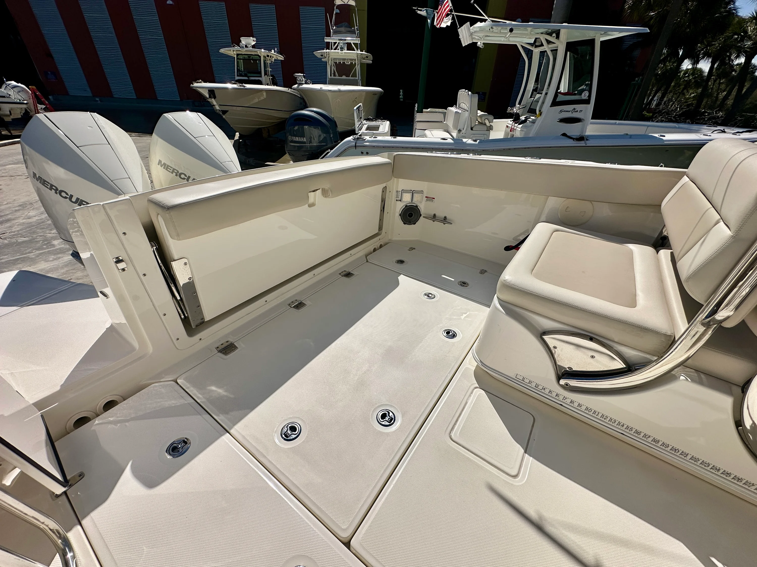 2024 Boston Whaler 320 VANTAGE Image Thumbnail #7