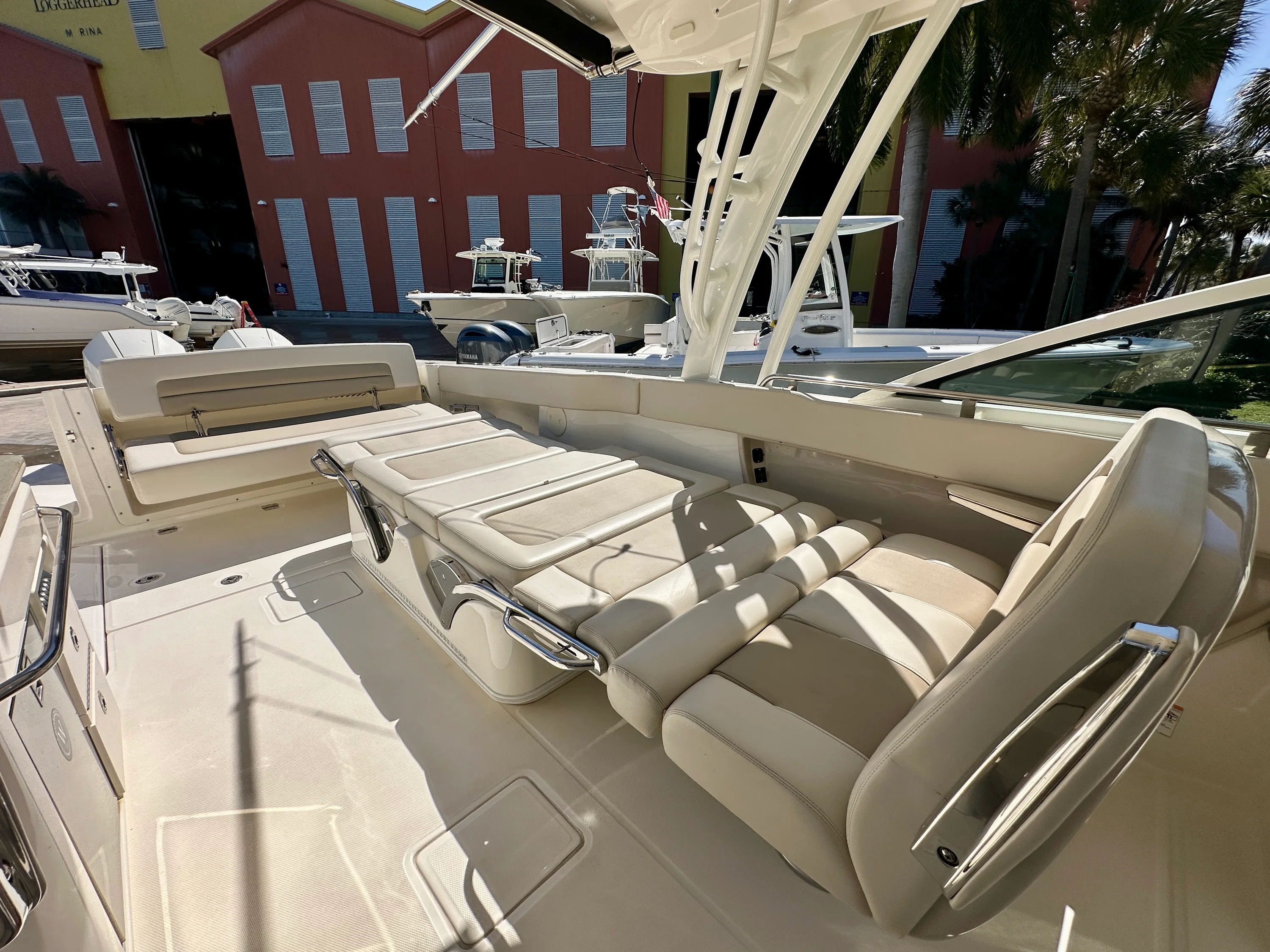 2024 Boston Whaler 320 VANTAGE Image Thumbnail #15