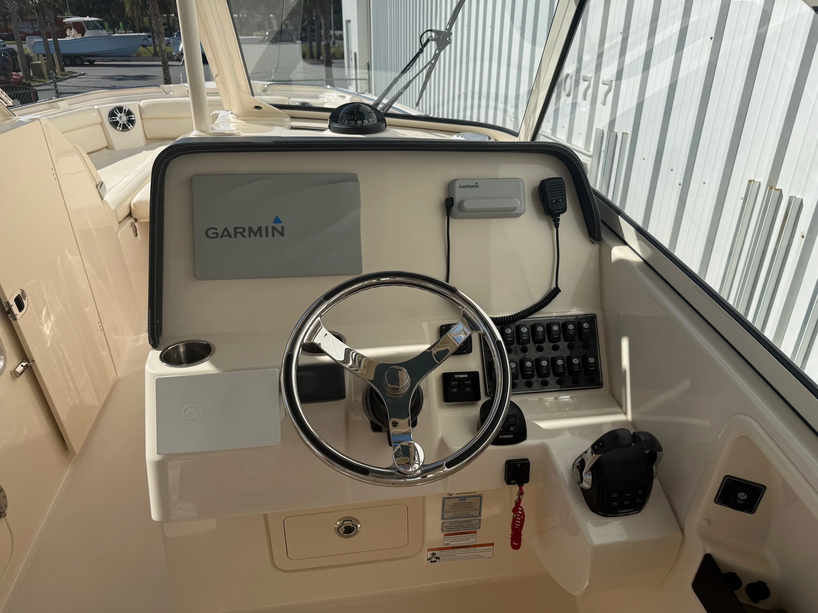 2020 Grady-White FREEDOM 325 Image Thumbnail #11