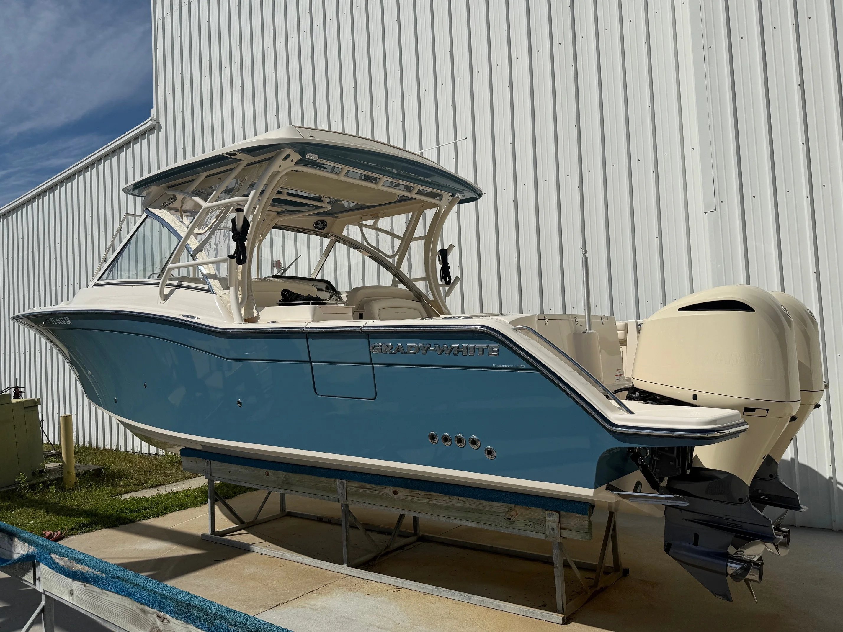 2020 Grady-White FREEDOM 325 Image Thumbnail #1