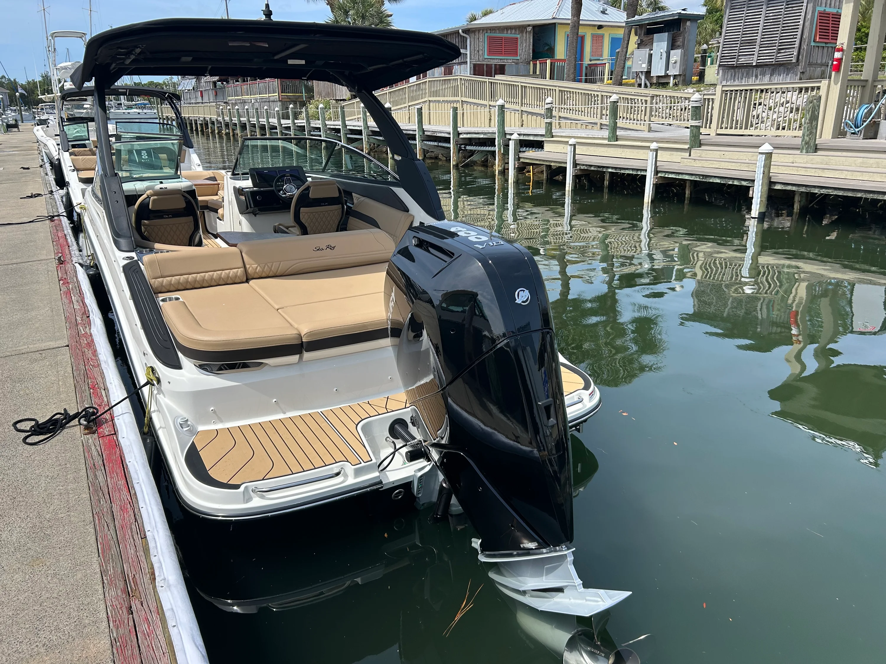 2026 Sea Ray SLX 260 Outboard Image Thumbnail #13