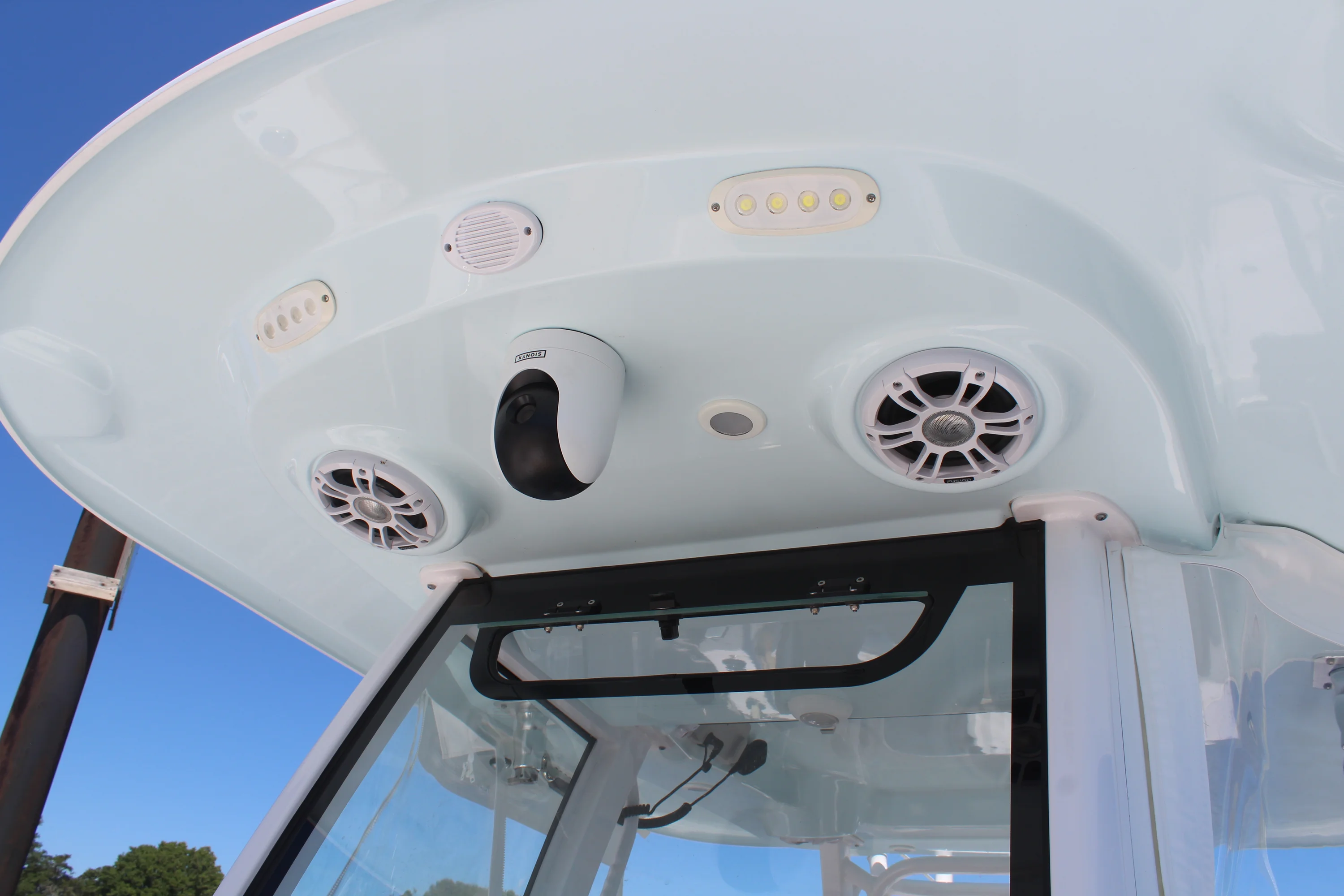 2024 Sportsman 282 OPEN Image Thumbnail #23