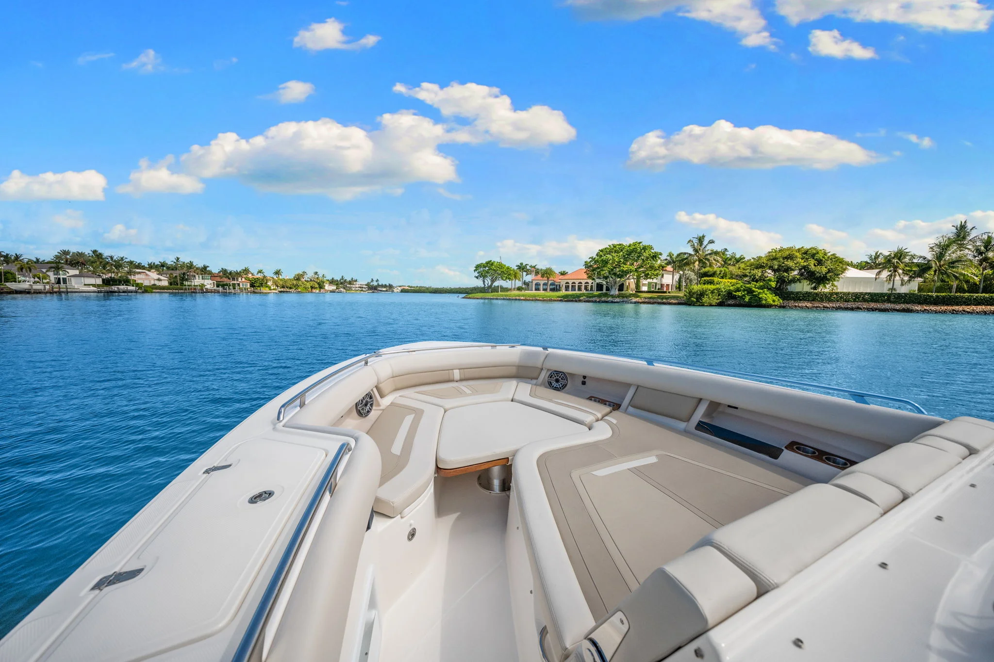 2026 Boston Whaler 380 Realm Image Thumbnail #19