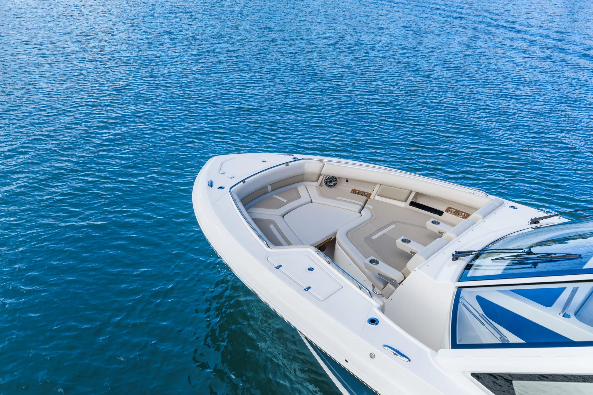 2026 Boston Whaler 380 Realm Image Thumbnail #10