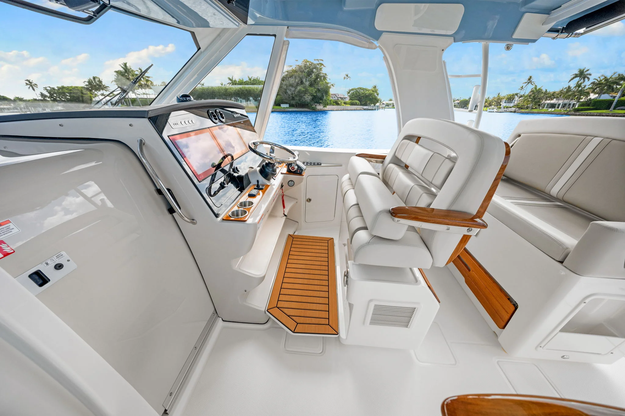 2026 Boston Whaler 380 Realm Image Thumbnail #24