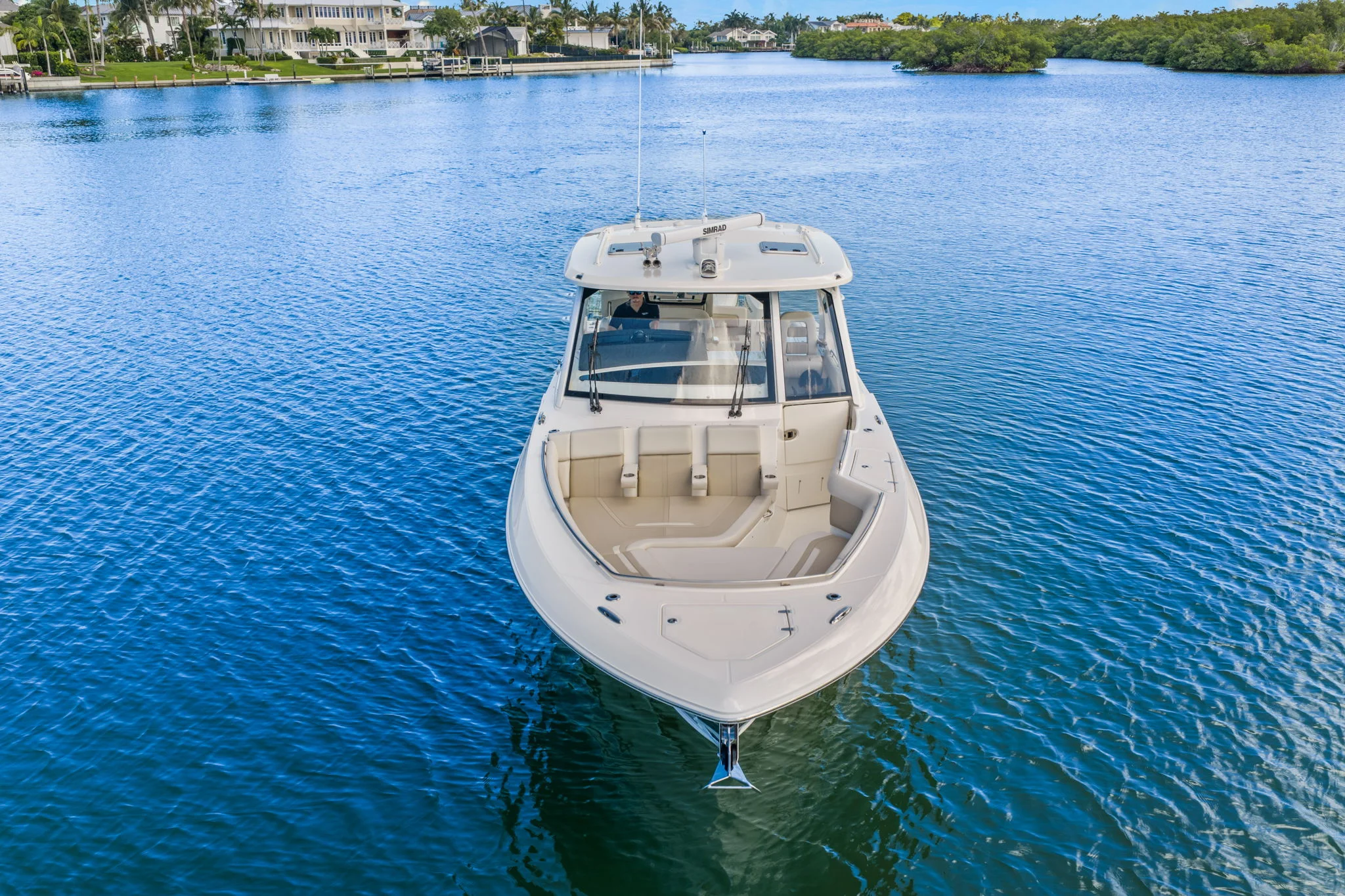 2026 Boston Whaler 380 Realm Image Thumbnail #3
