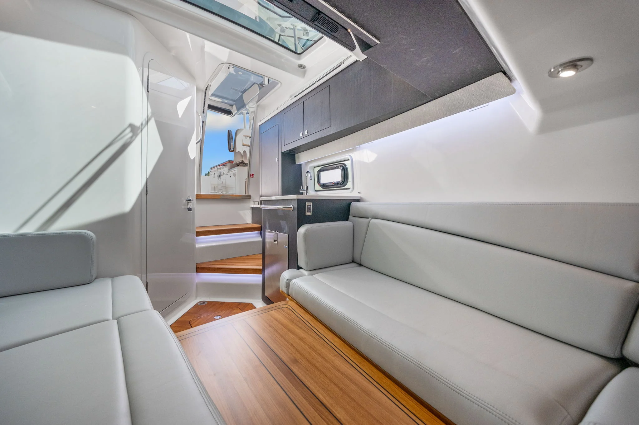 2026 Boston Whaler 380 Realm Image Thumbnail #25