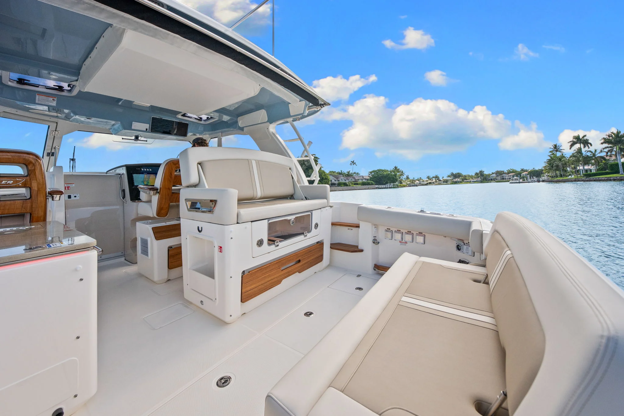 2026 Boston Whaler 380 Realm Image Thumbnail #41