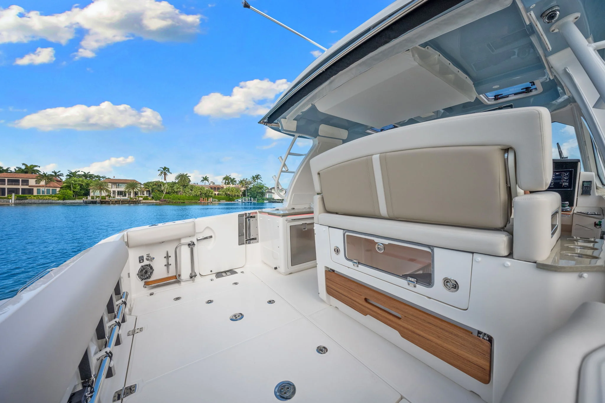 2026 Boston Whaler 380 Realm Image Thumbnail #43