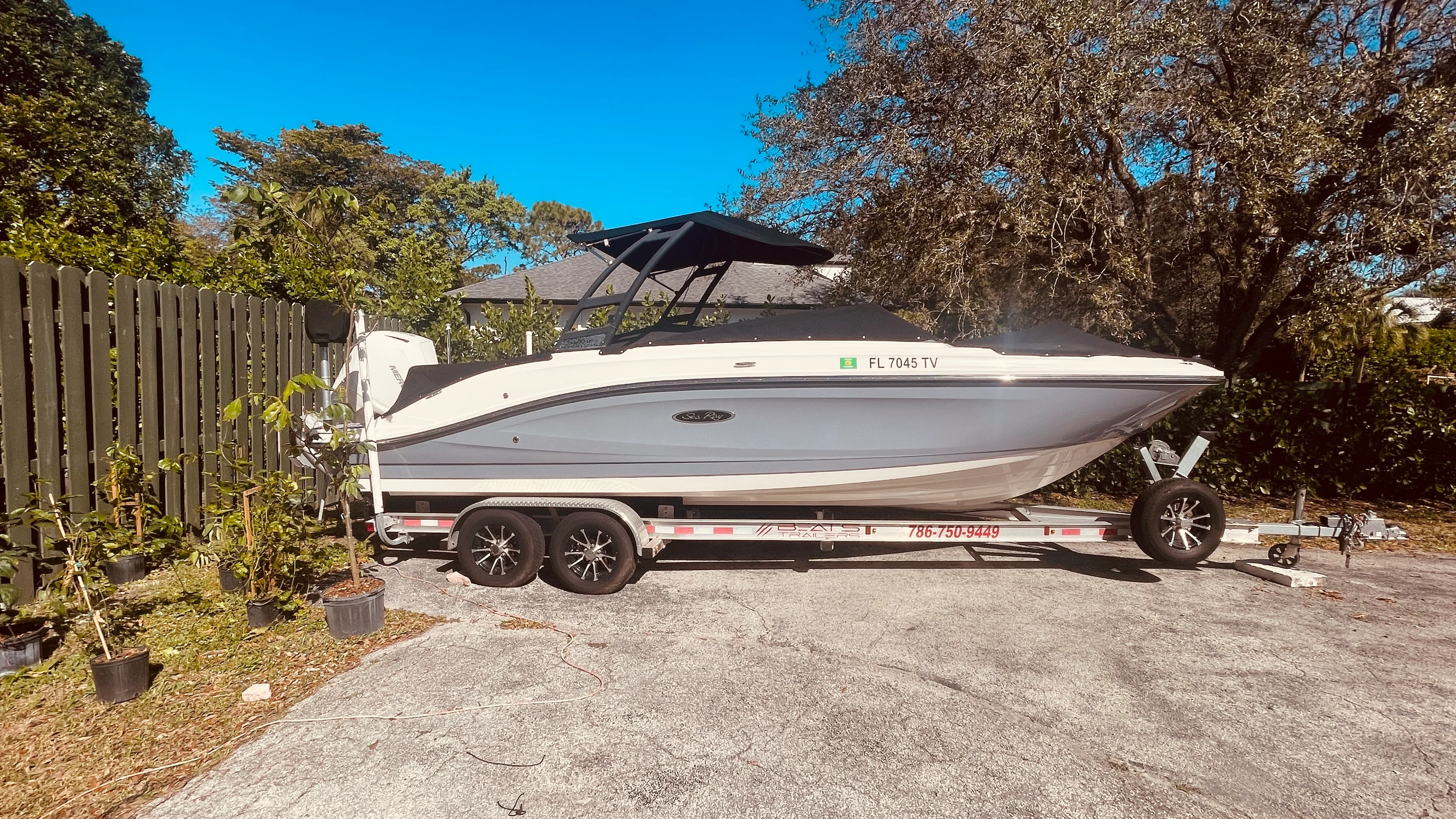 2023 Sea Ray 230 SPX OUTBOARD Image Thumbnail #0