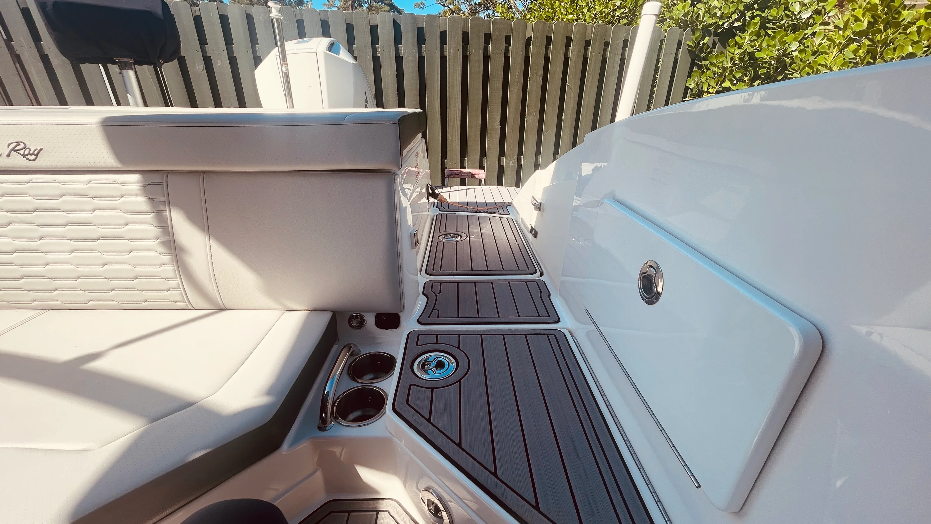 2023 Sea Ray 230 SPX OUTBOARD Image Thumbnail #15