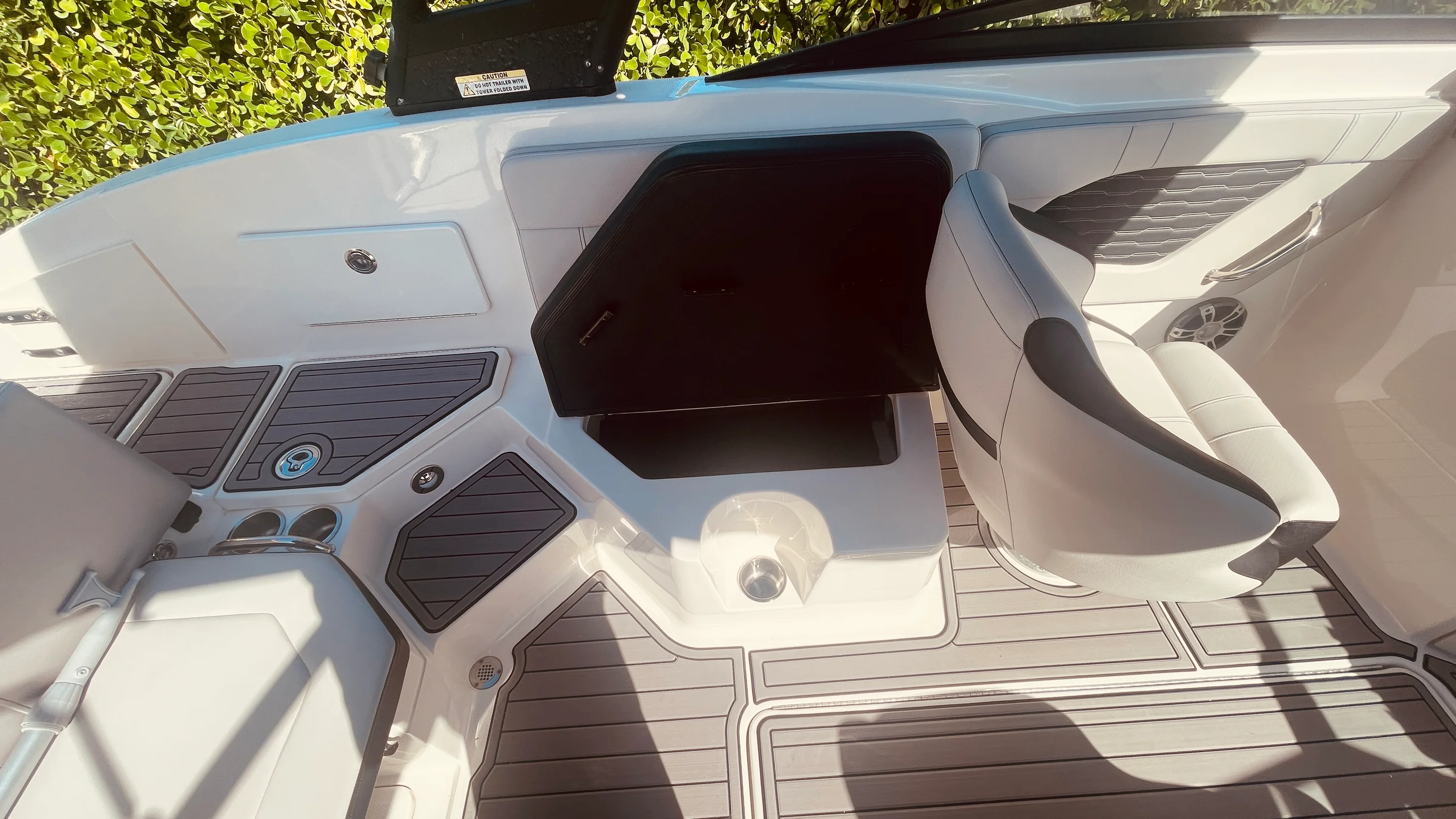 2023 Sea Ray 230 SPX OUTBOARD Image Thumbnail #25