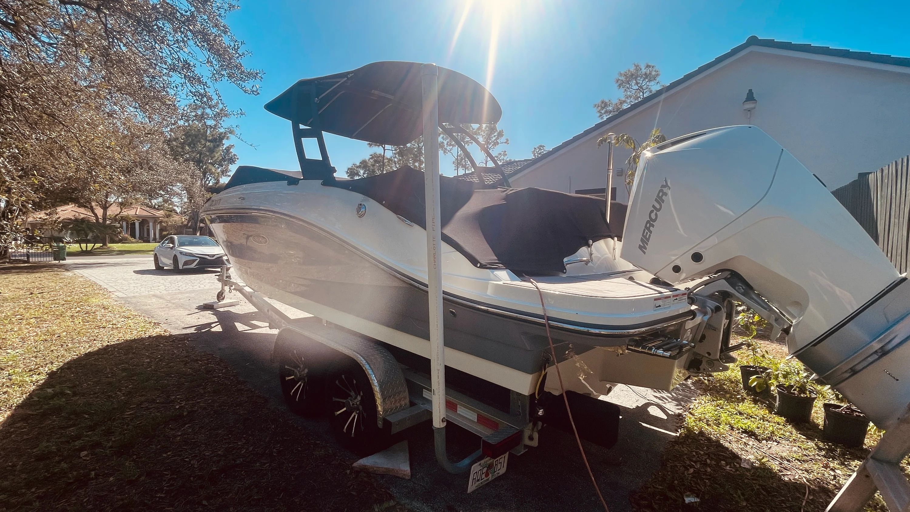 2023 Sea Ray 230 SPX OUTBOARD Image Thumbnail #4