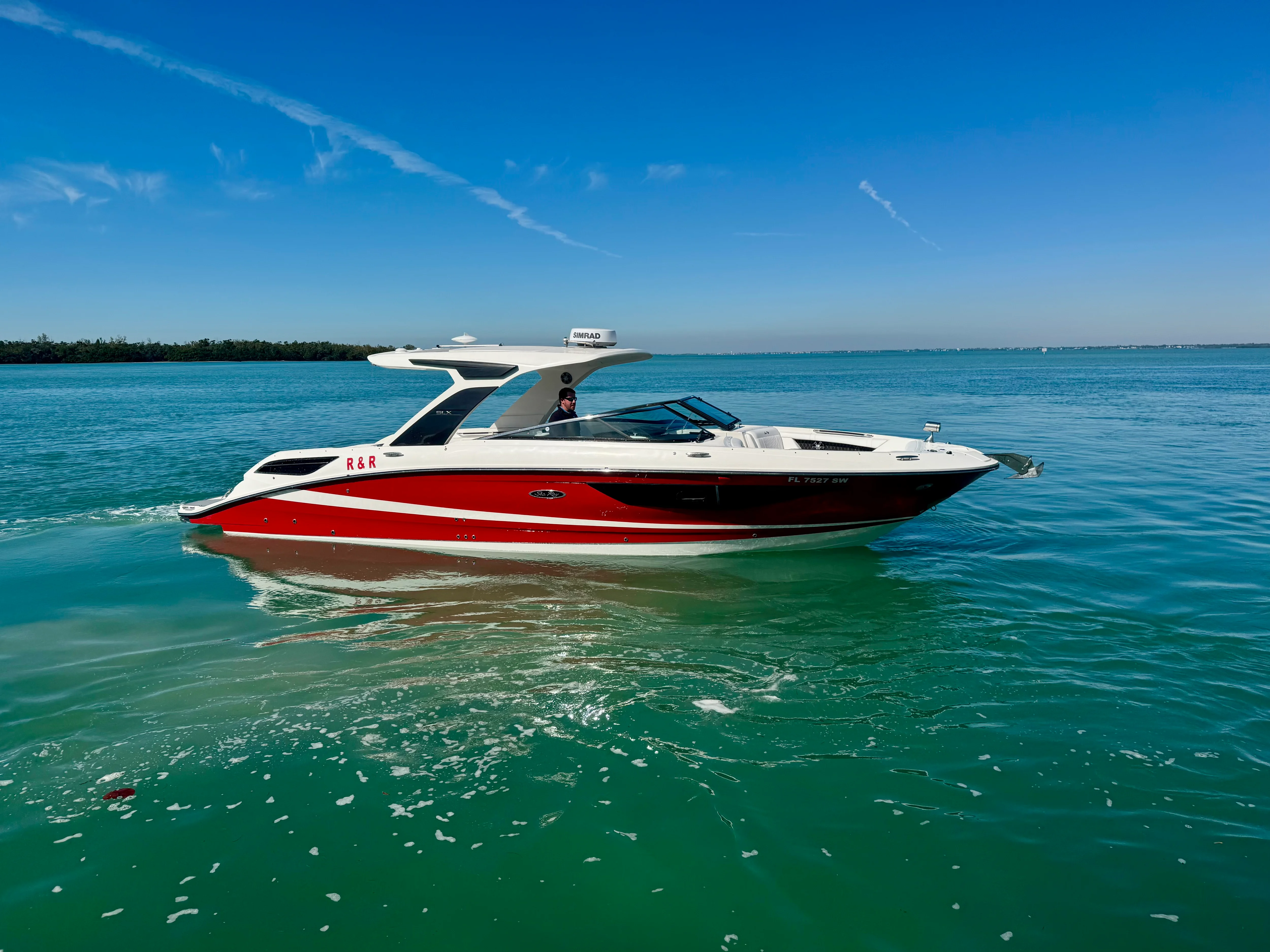 2021 Sea Ray 350 SLX Image Thumbnail #2