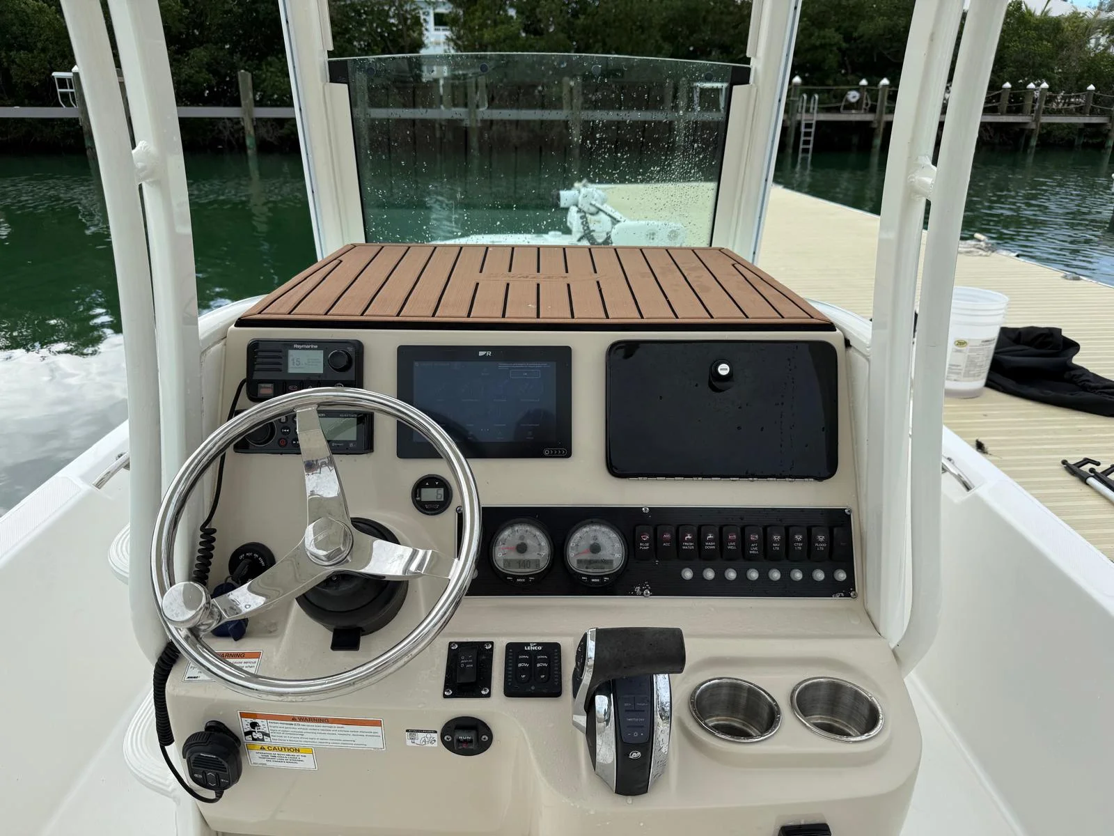 2020 Boston Whaler 240 DAUNTLESS PRO Image Thumbnail #20