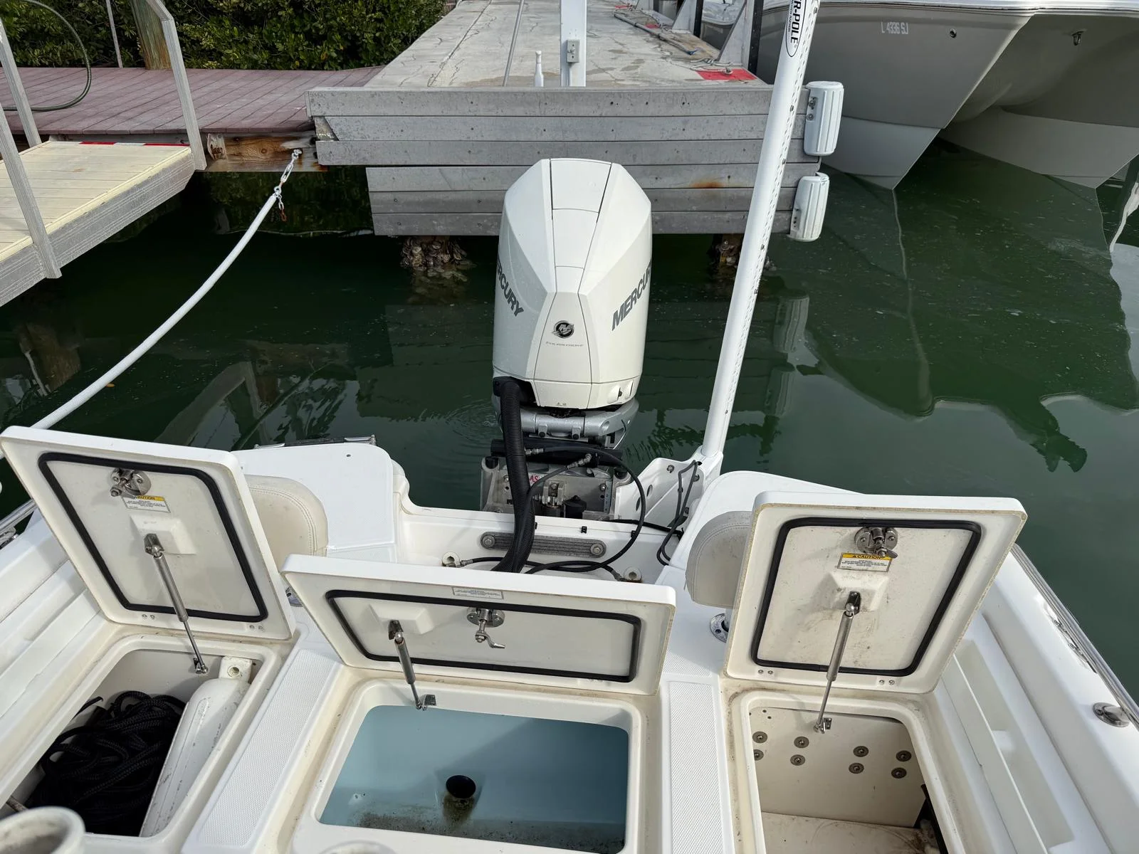 2020 Boston Whaler 240 DAUNTLESS PRO Image Thumbnail #24