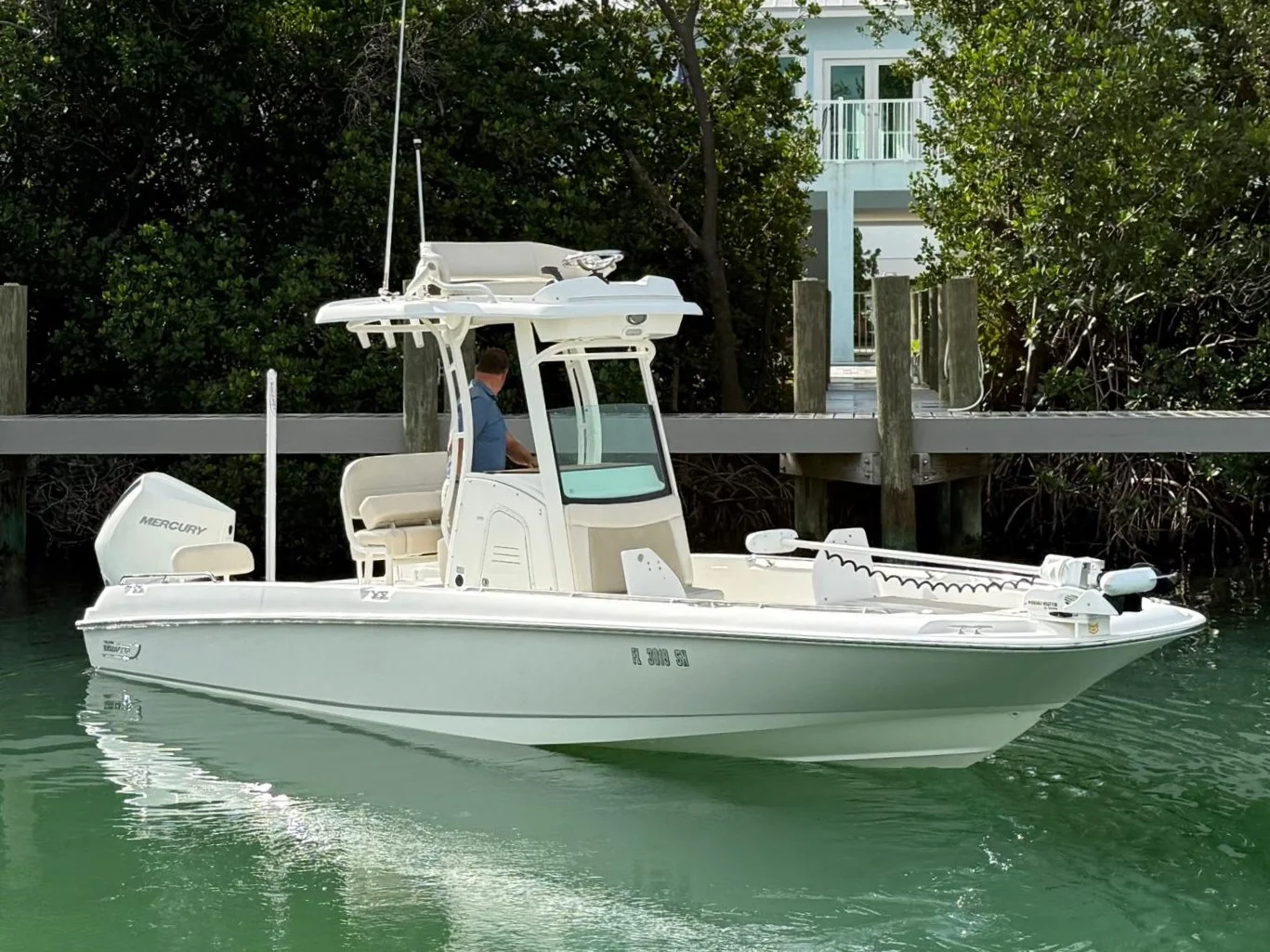 2020 Boston Whaler 240 DAUNTLESS PRO Image Thumbnail #0