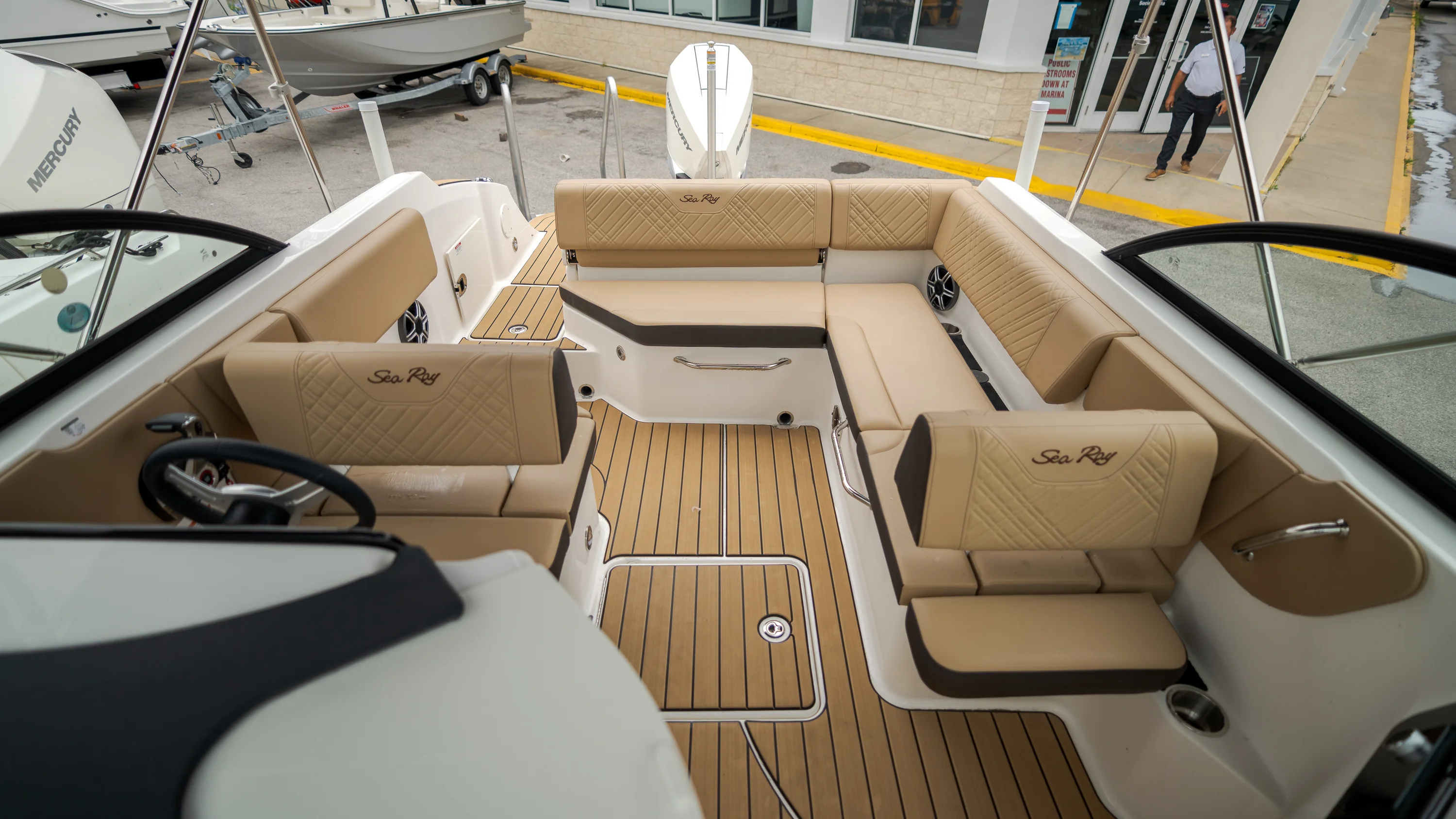 2026 Sea Ray SDX 230 Outboard Image Thumbnail #24