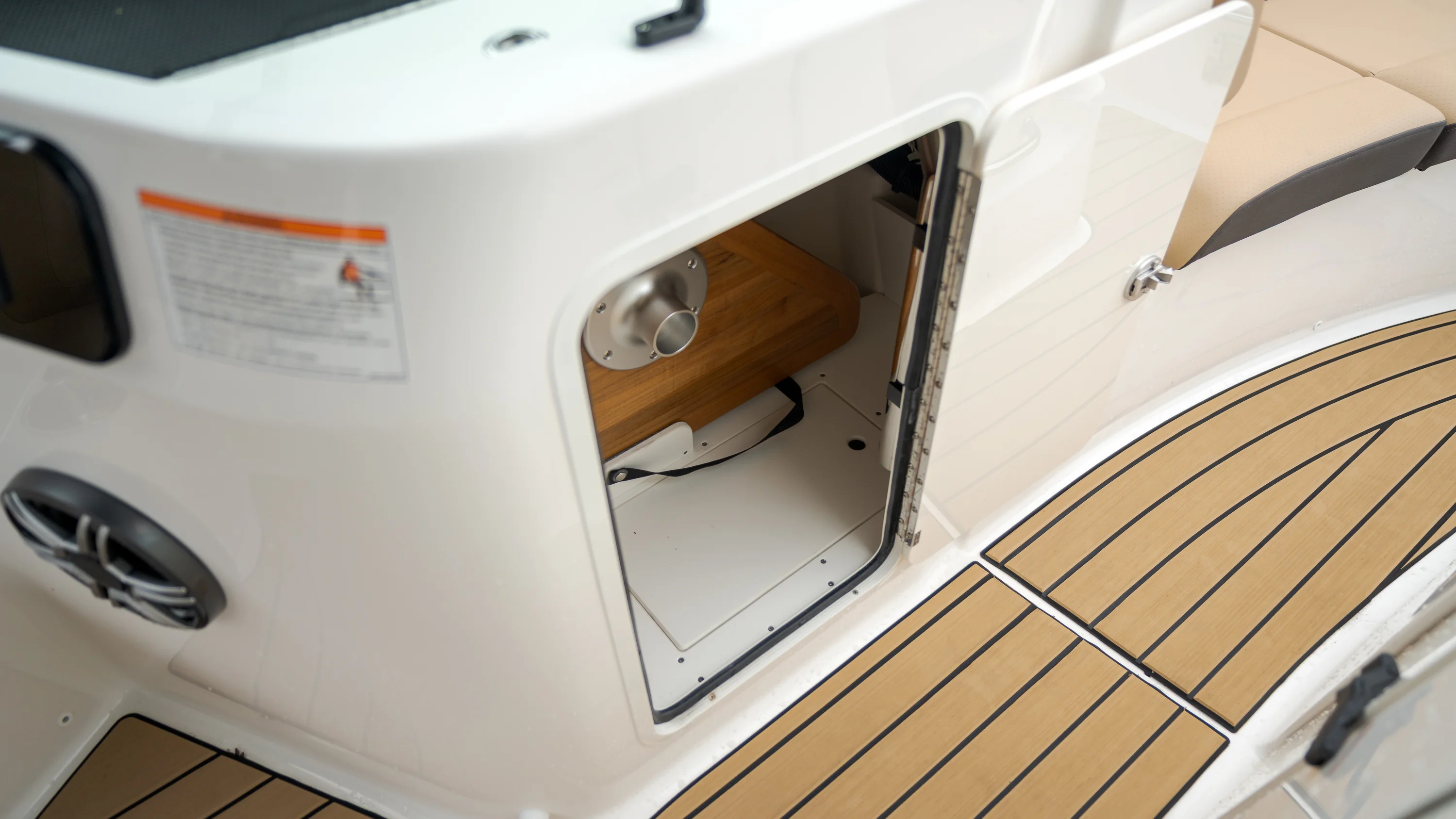 2026 Sea Ray SDX 230 Outboard Image Thumbnail #22