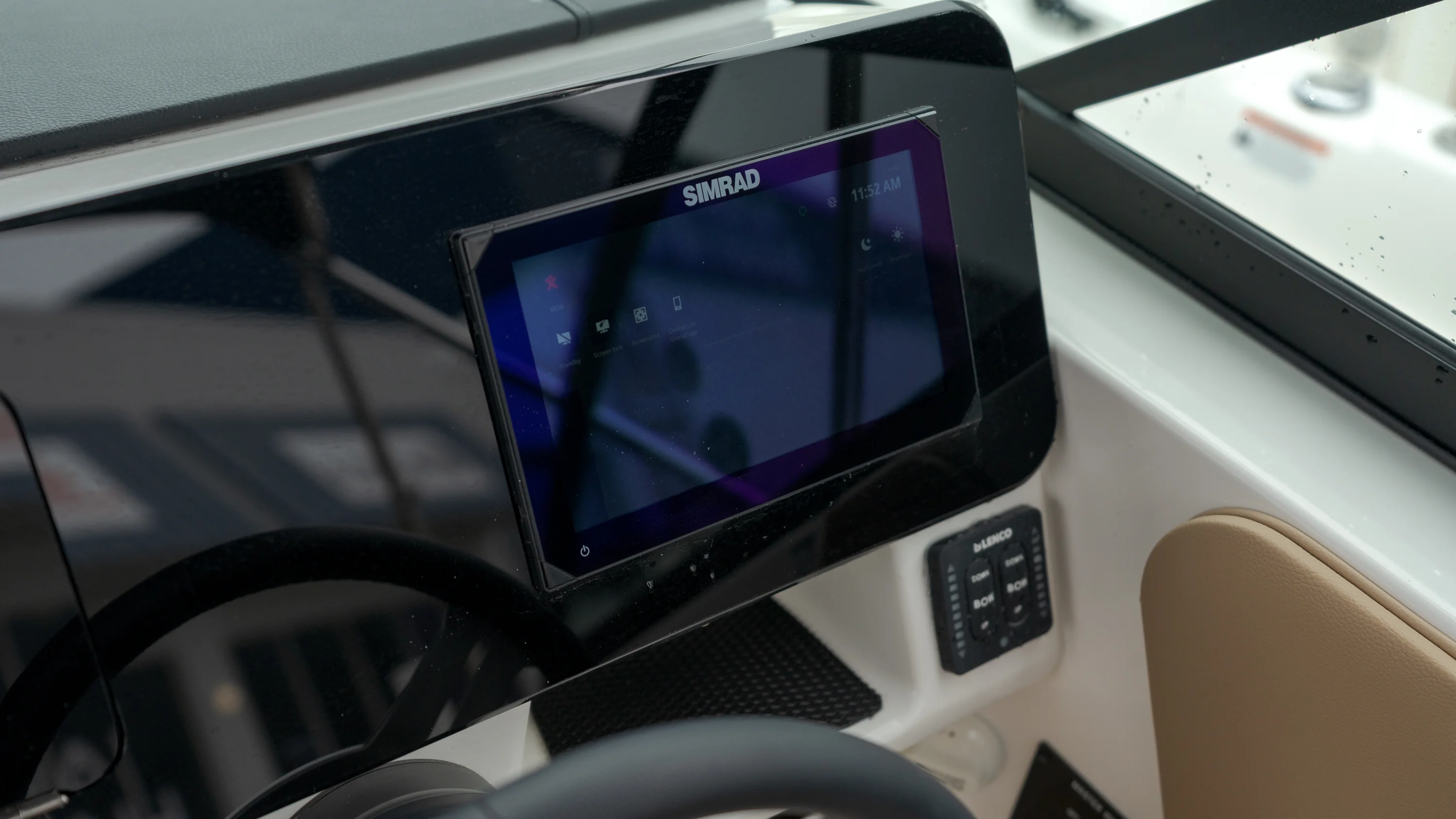 2026 Sea Ray SDX 230 Outboard Image Thumbnail #17