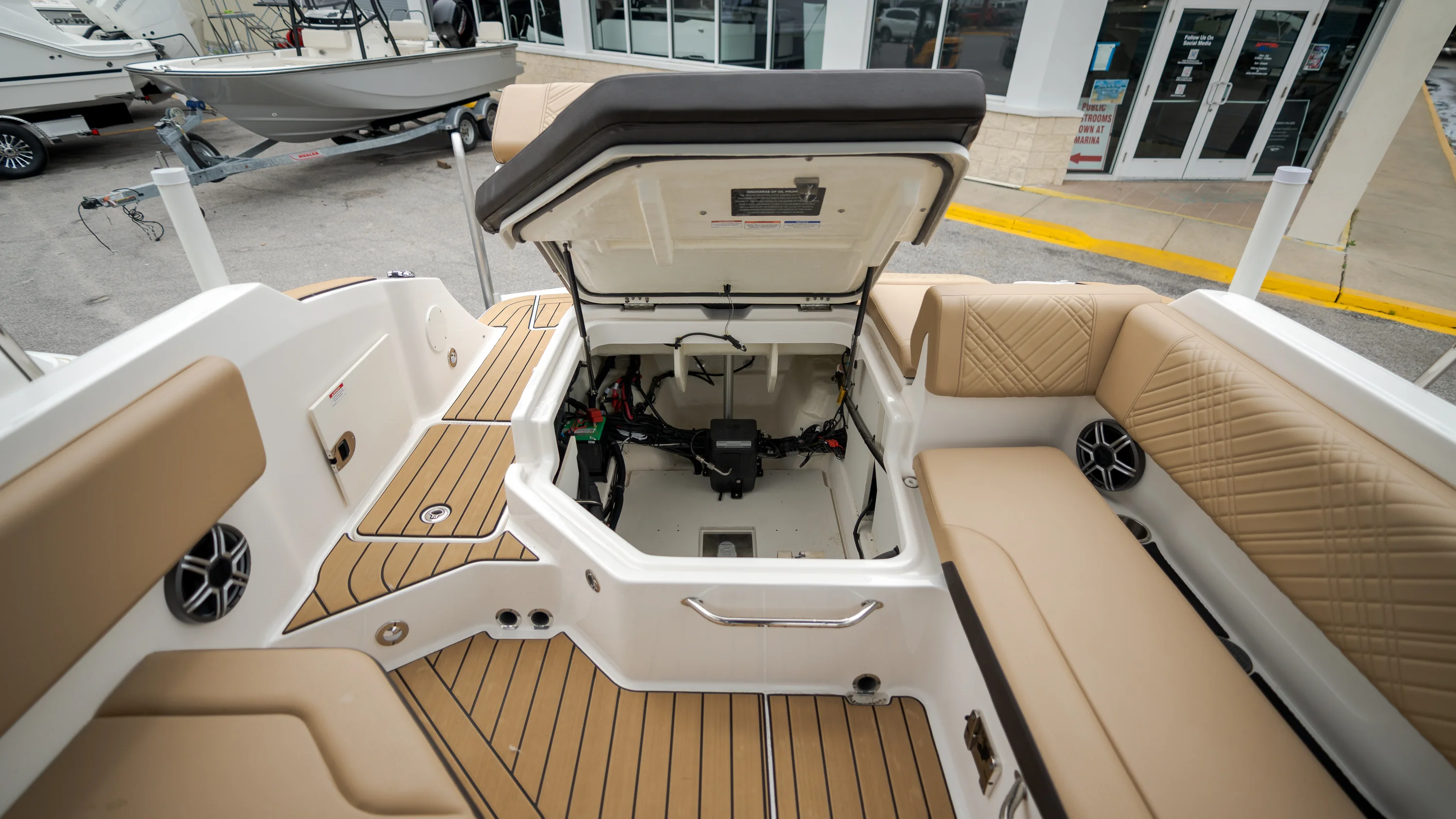 2026 Sea Ray SDX 230 Outboard Image Thumbnail #27