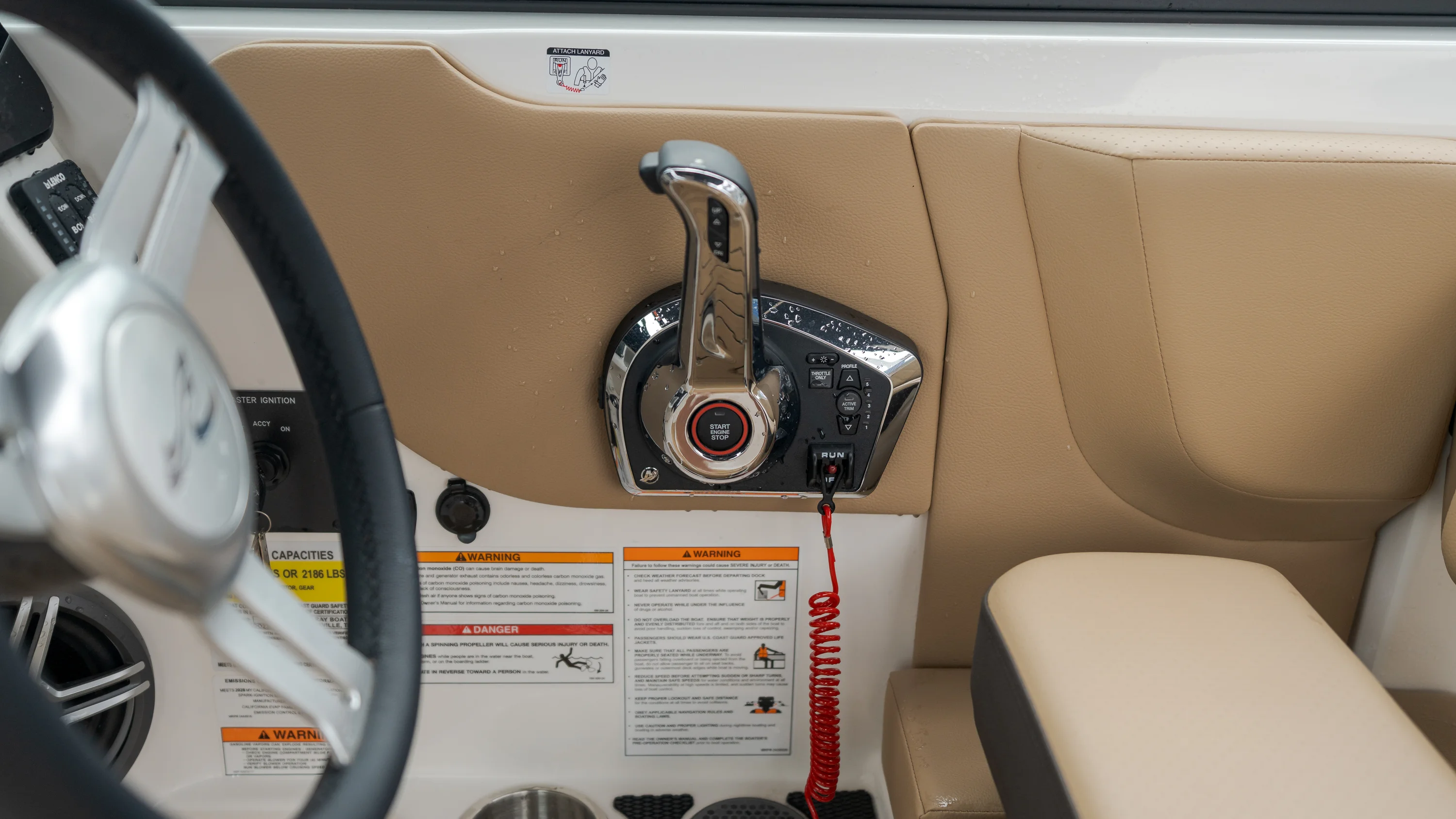 2026 Sea Ray SDX 230 Outboard Image Thumbnail #19