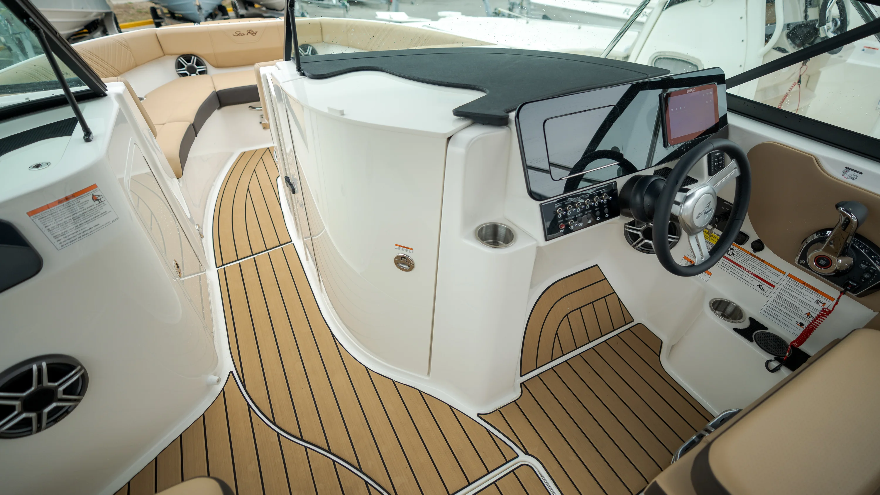 2026 Sea Ray SDX 230 Outboard Image Thumbnail #13
