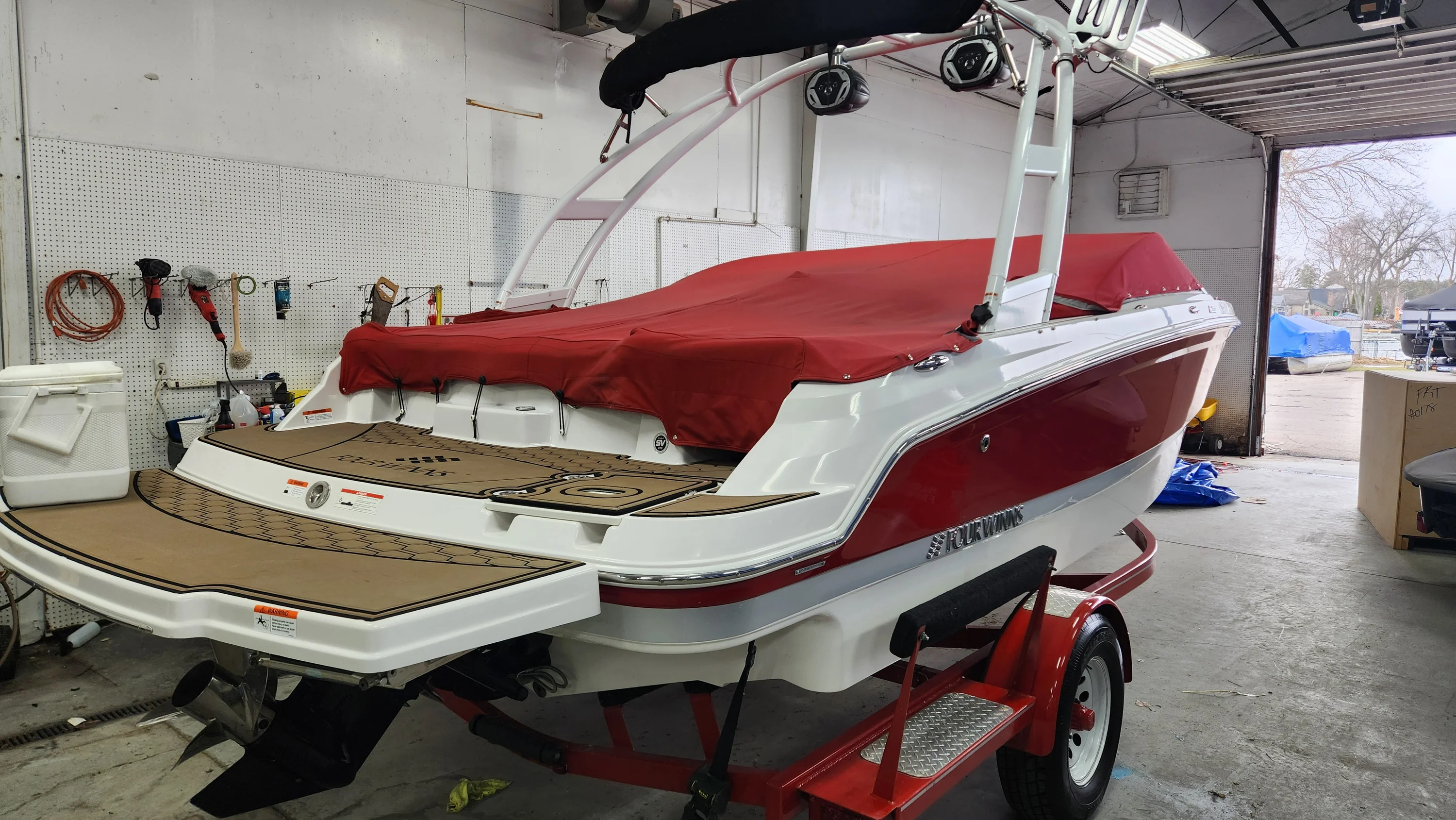 2018 Four Winns HD 200 Image Thumbnail #9