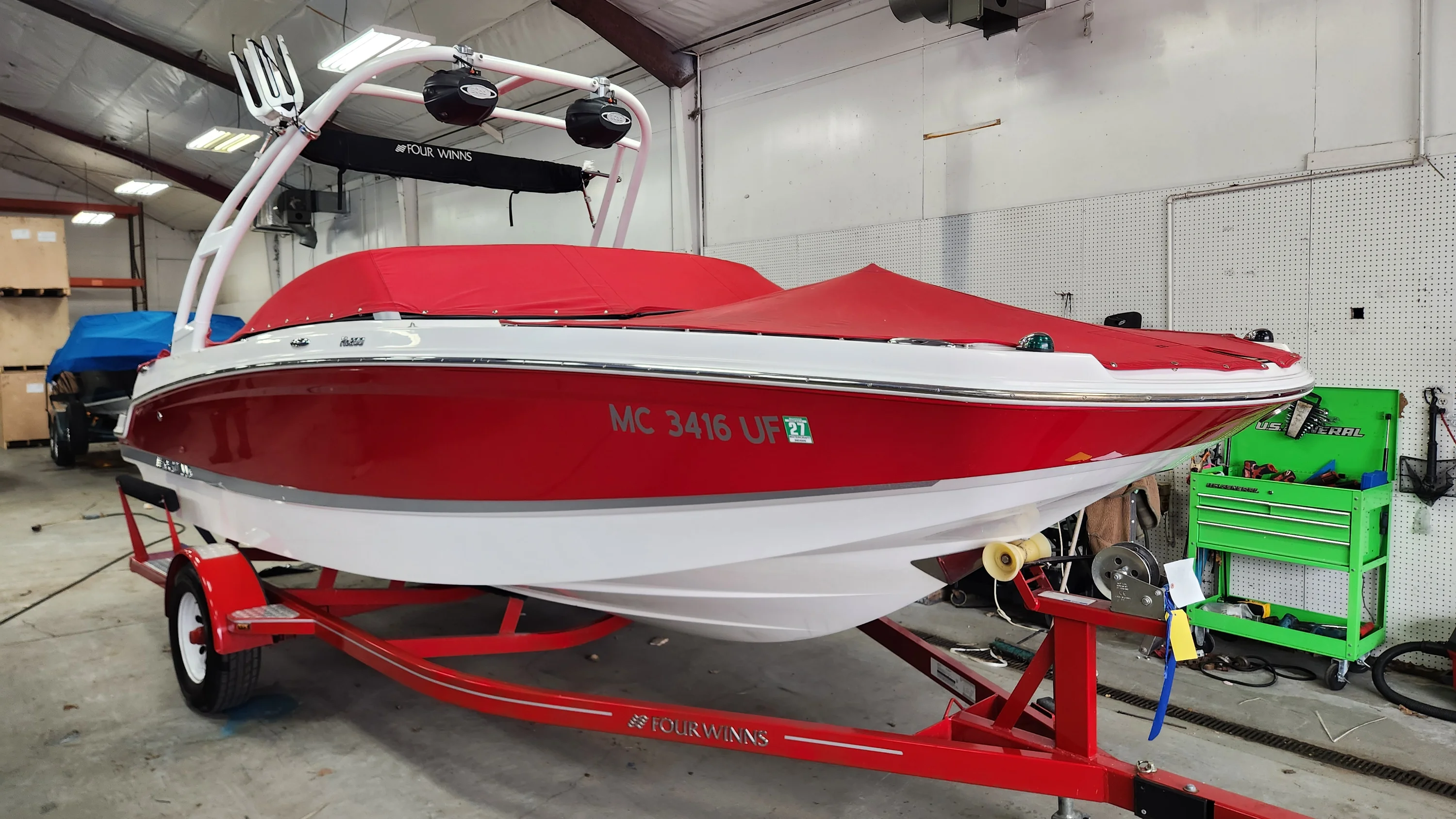 2018 Four Winns HD 200 Image Thumbnail #1