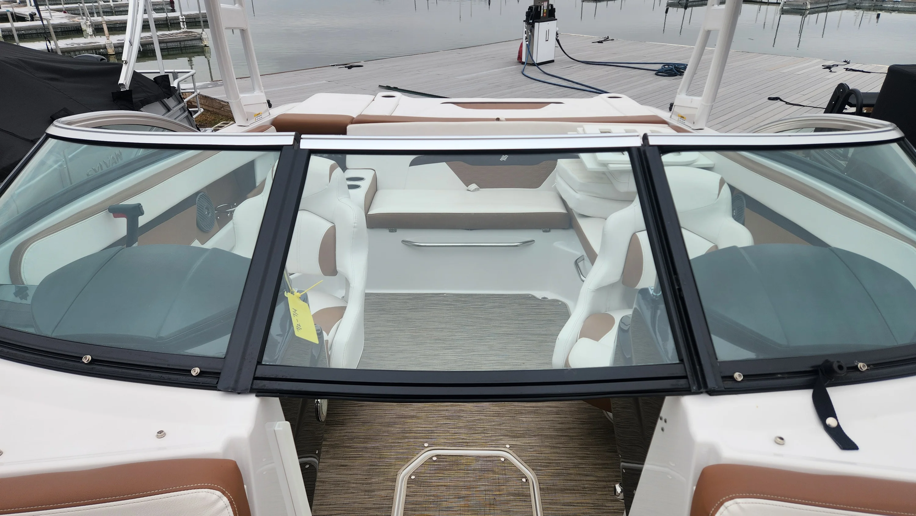 2018 Four Winns HD 200 Image Thumbnail #36