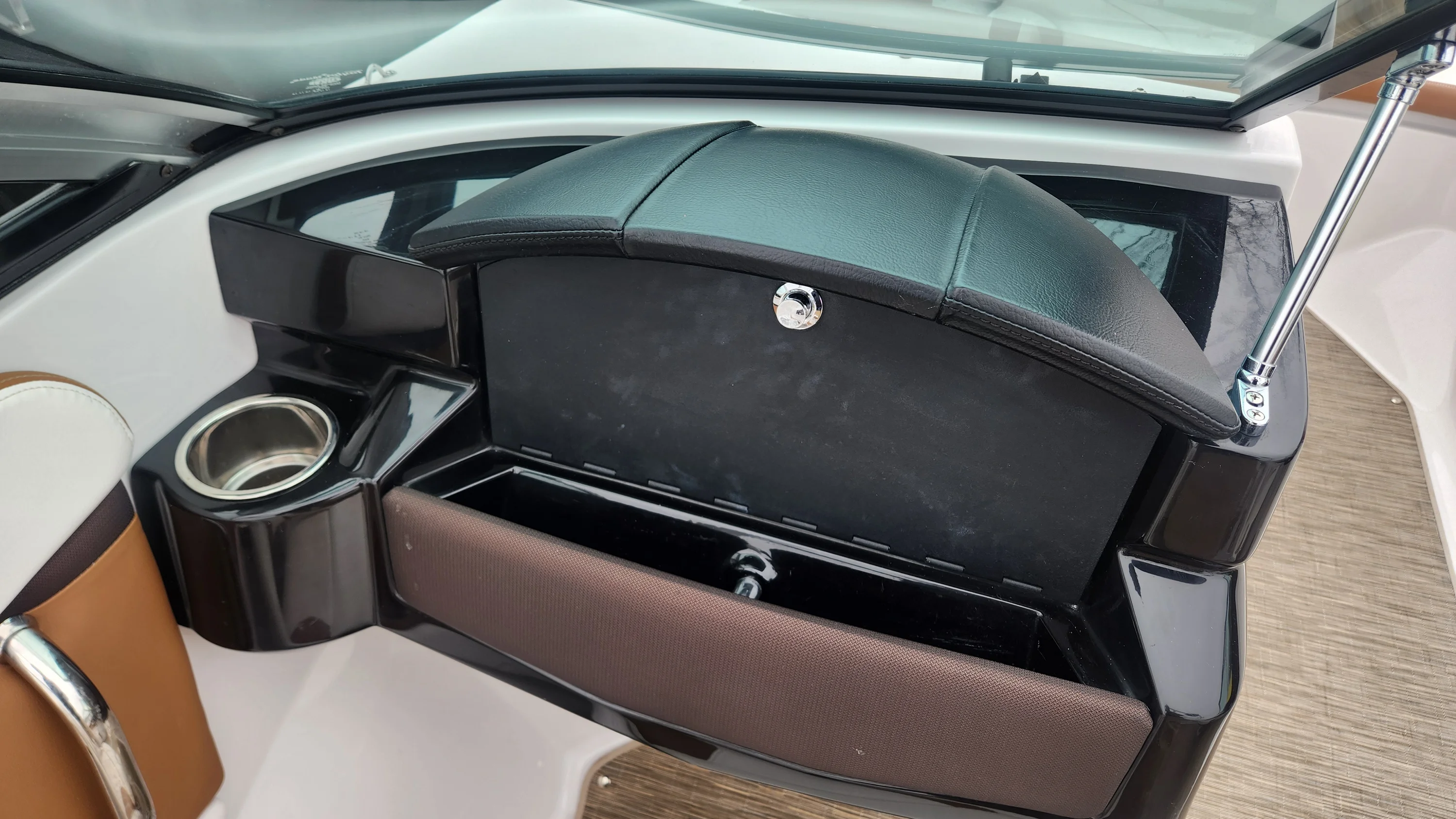 2018 Four Winns HD 200 Image Thumbnail #40