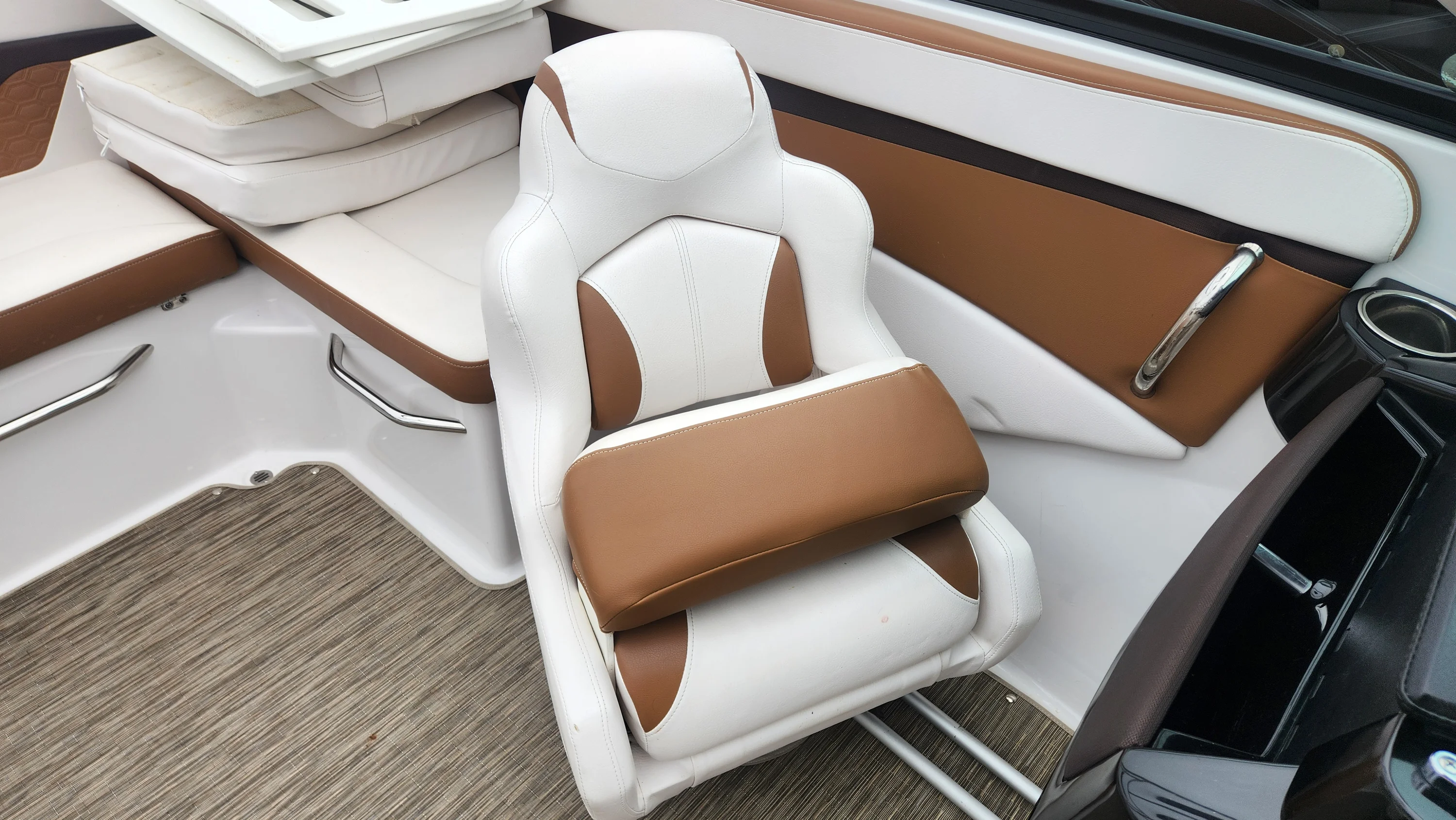 2018 Four Winns HD 200 Image Thumbnail #38