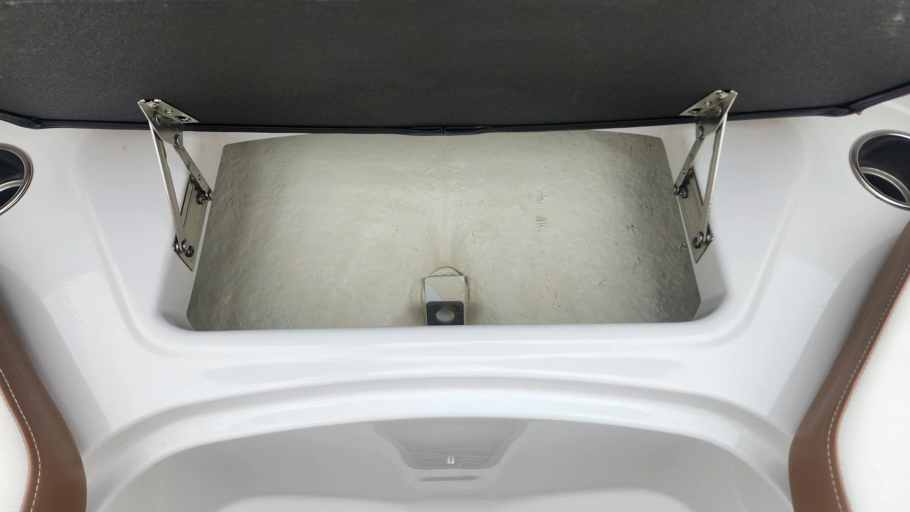 2018 Four Winns HD 200 Image Thumbnail #27