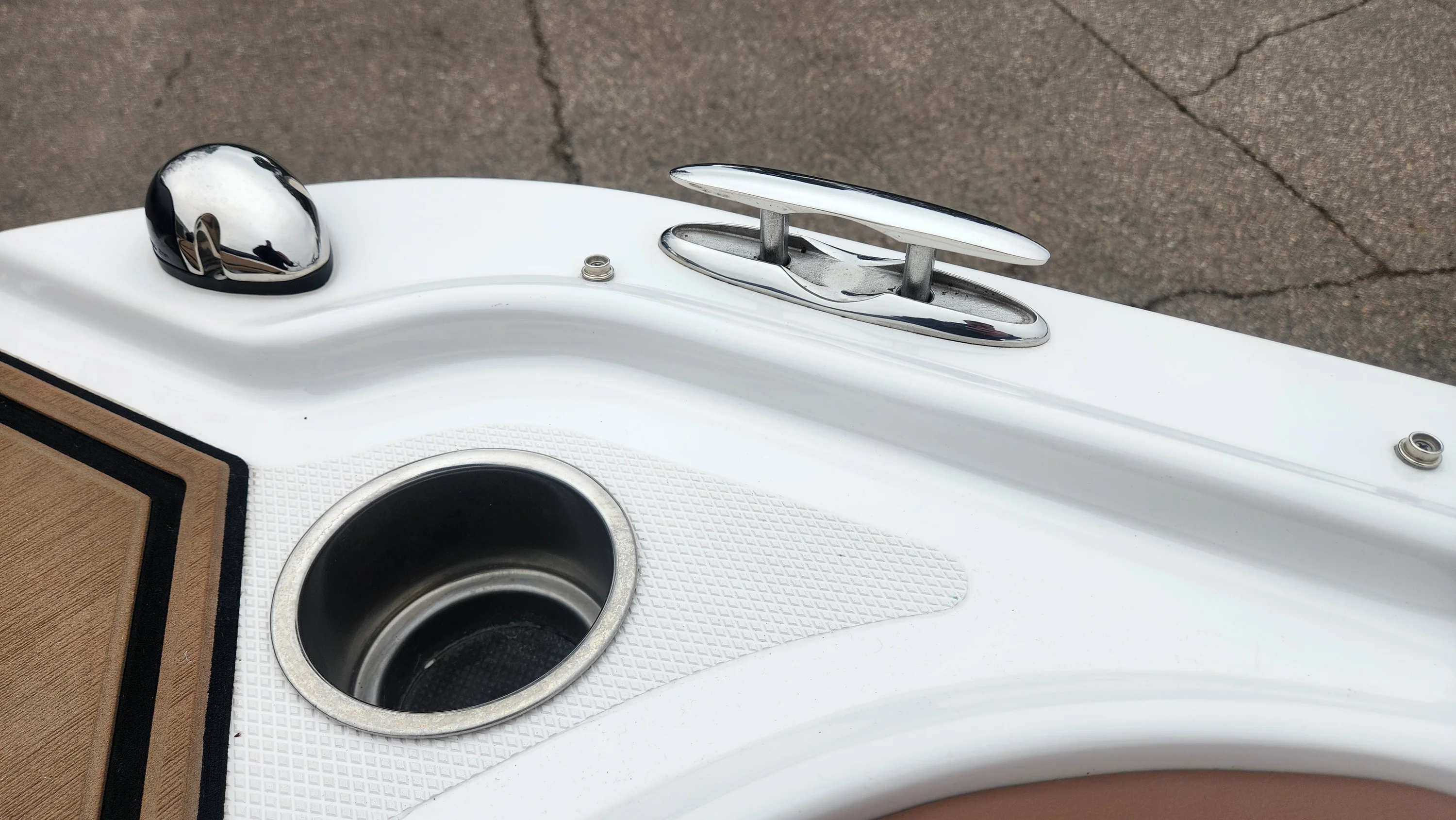 2018 Four Winns HD 200 Image Thumbnail #32