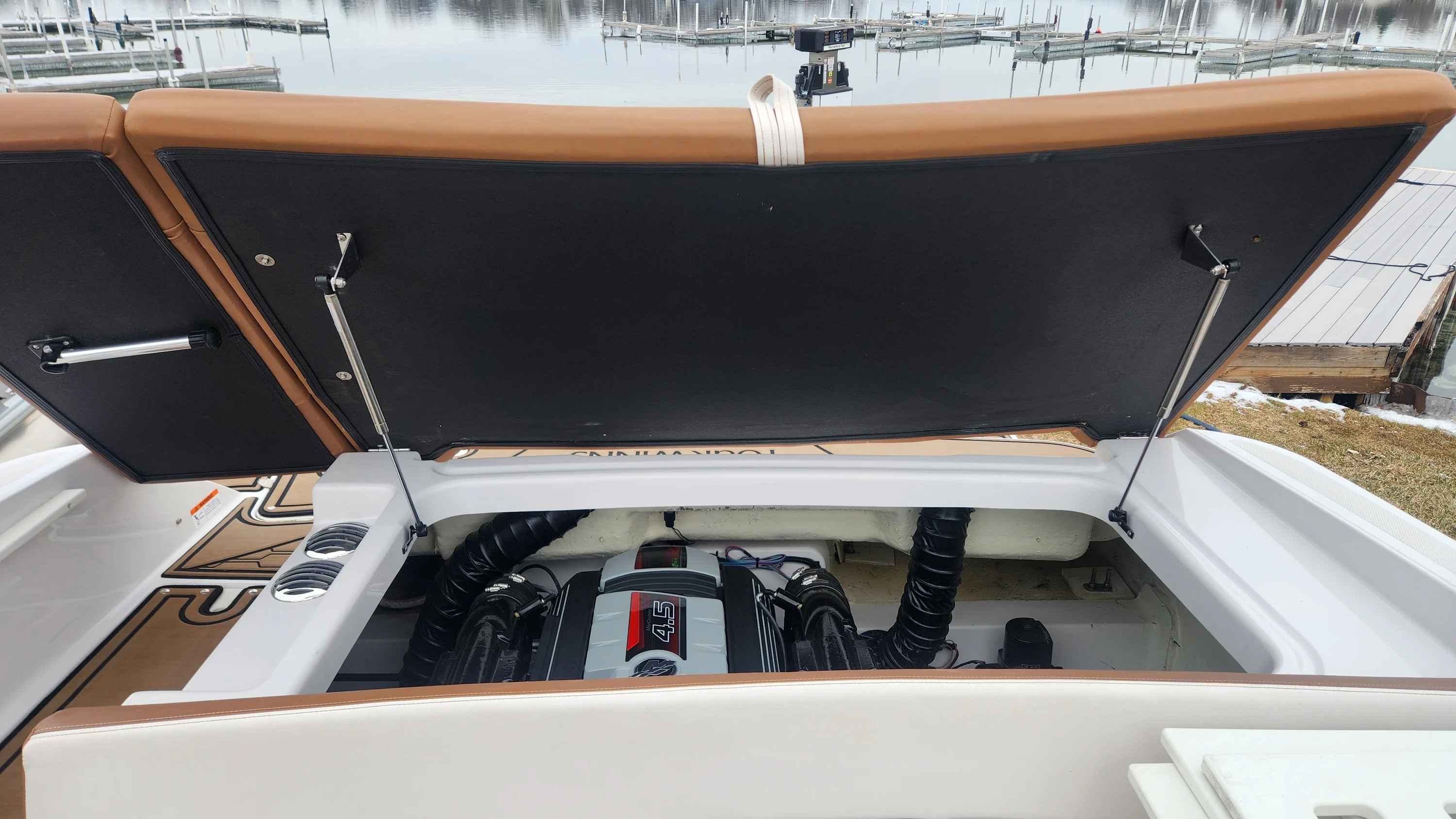 2018 Four Winns HD 200 Image Thumbnail #47