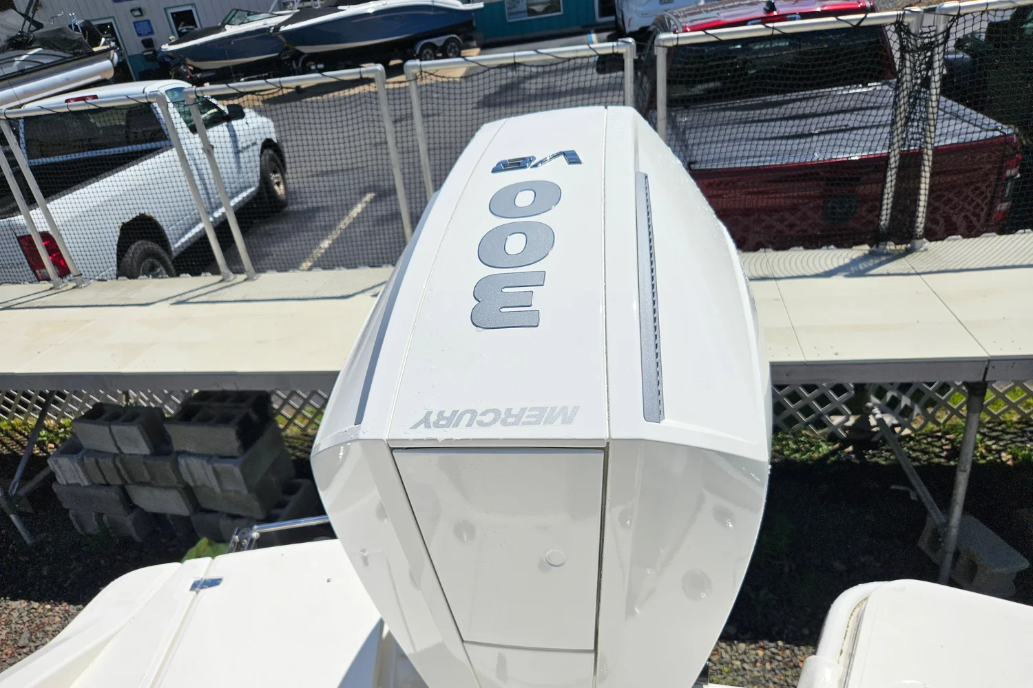 2026 Boston Whaler 250 Dauntless Image Thumbnail #5