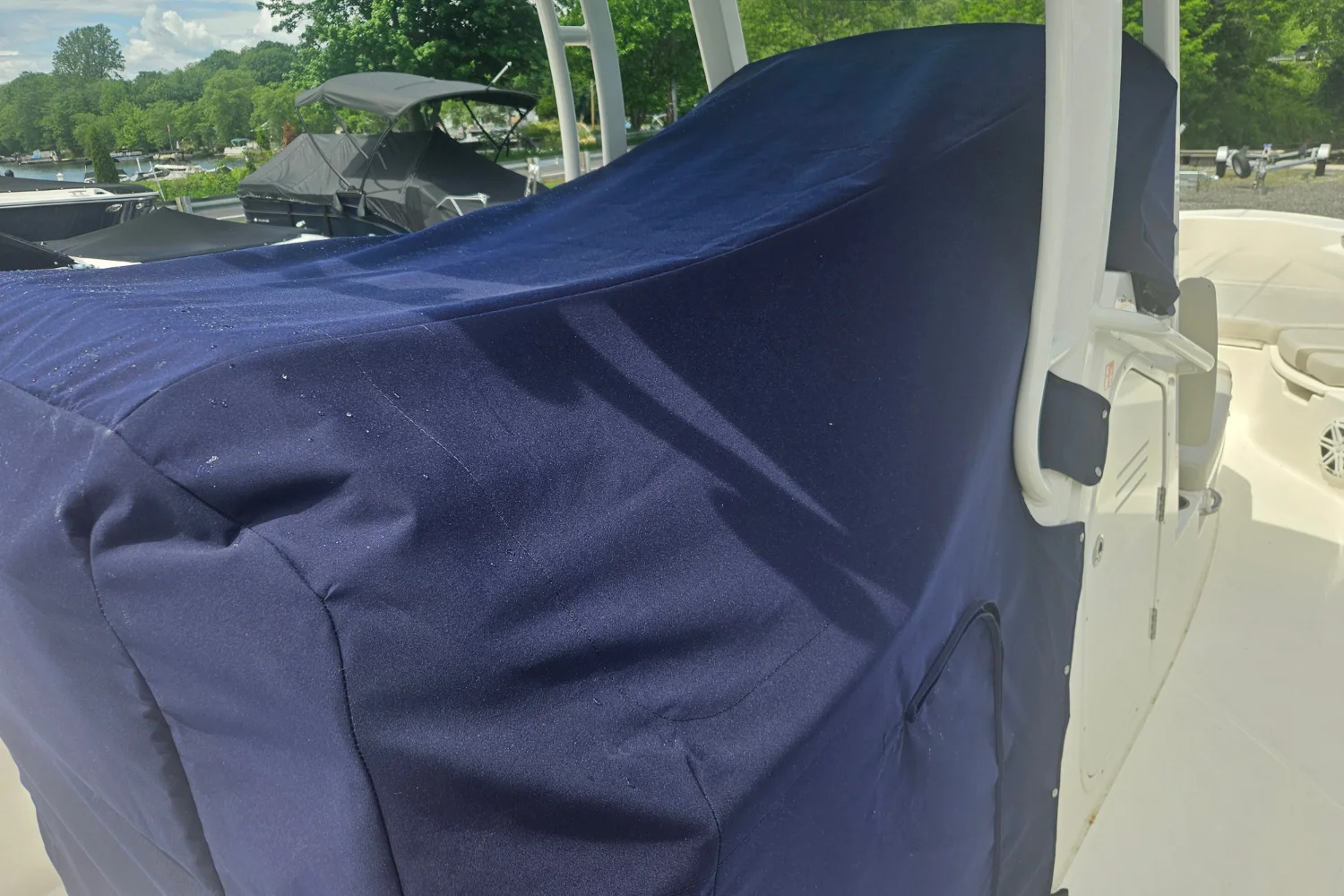 2026 Boston Whaler 250 Dauntless Image Thumbnail #28