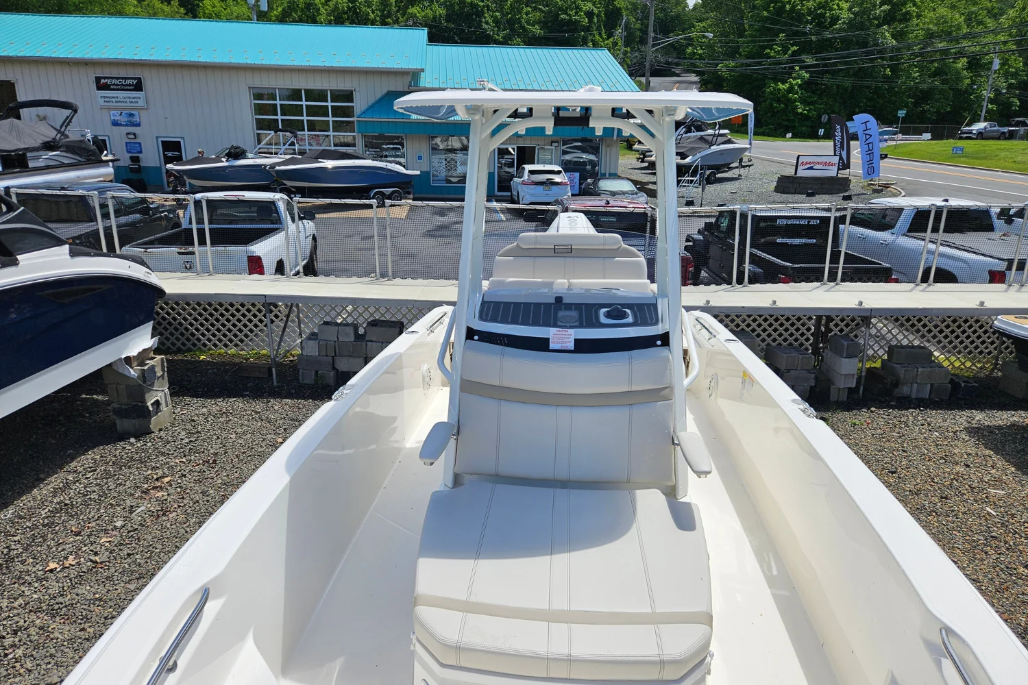 2026 Boston Whaler 250 Dauntless Image Thumbnail #20