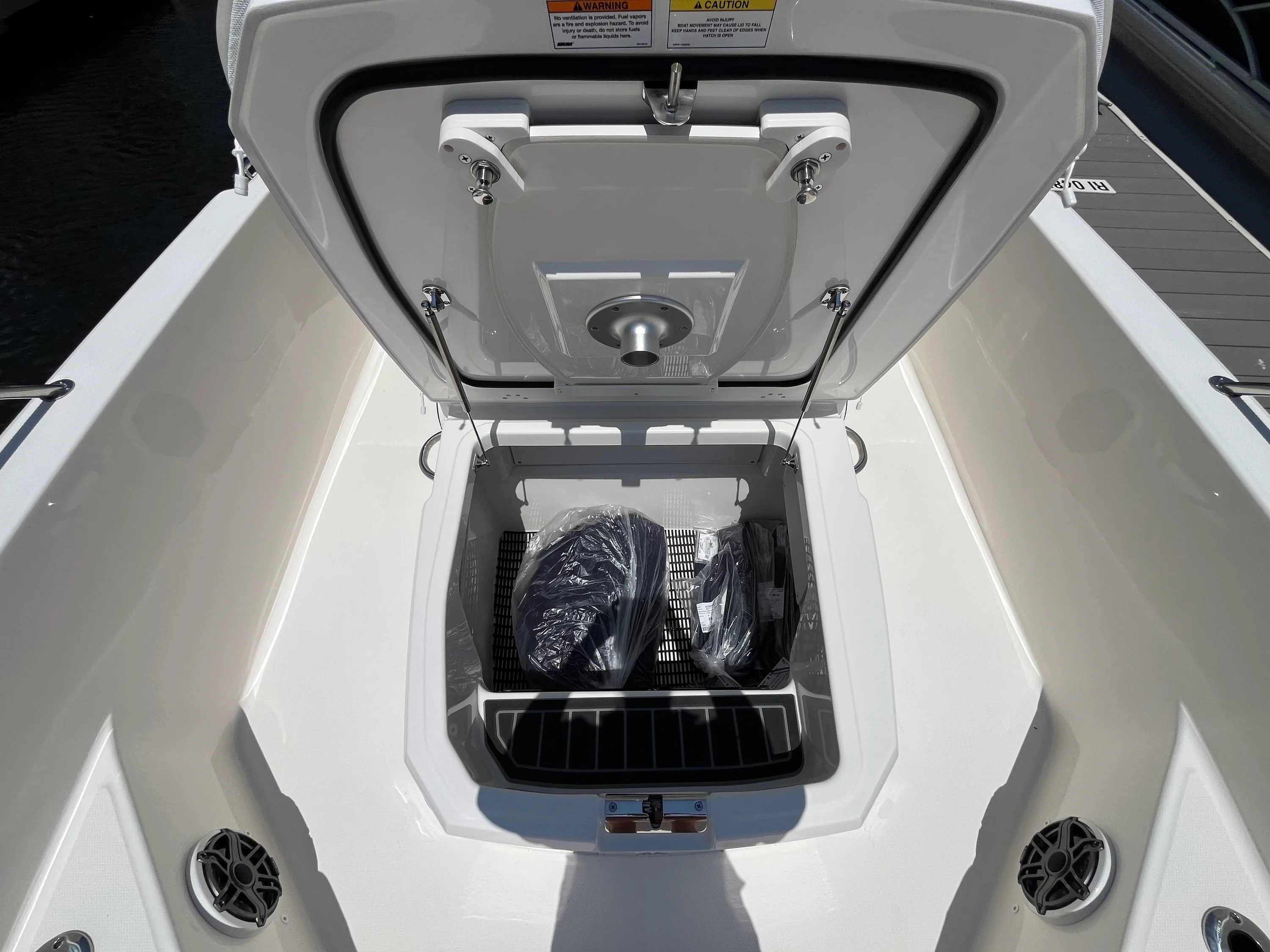 2026 Boston Whaler 250 Dauntless Image Thumbnail #30