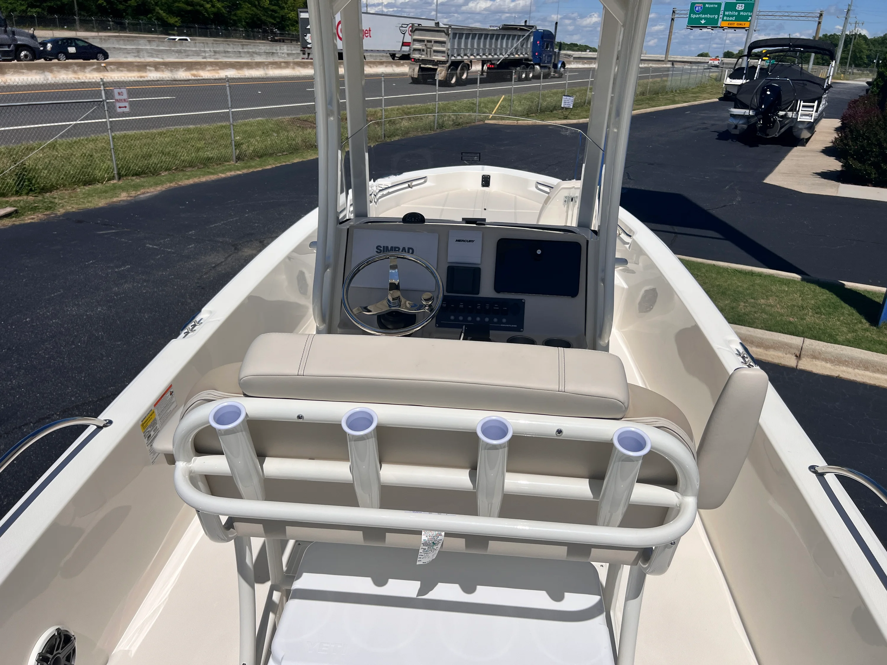 2026 Boston Whaler 250 Dauntless Image Thumbnail #13