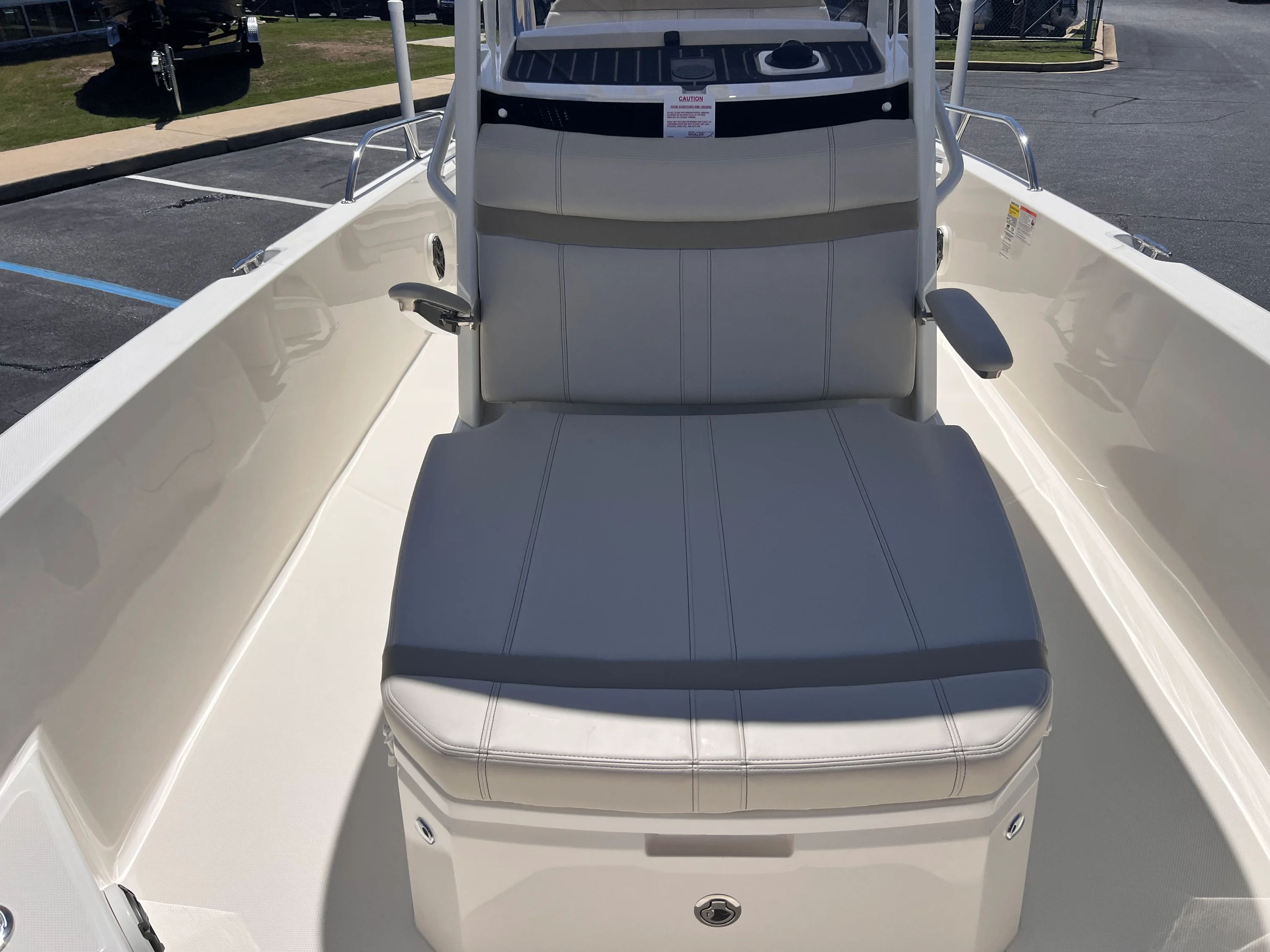 2026 Boston Whaler 250 Dauntless Image Thumbnail #5