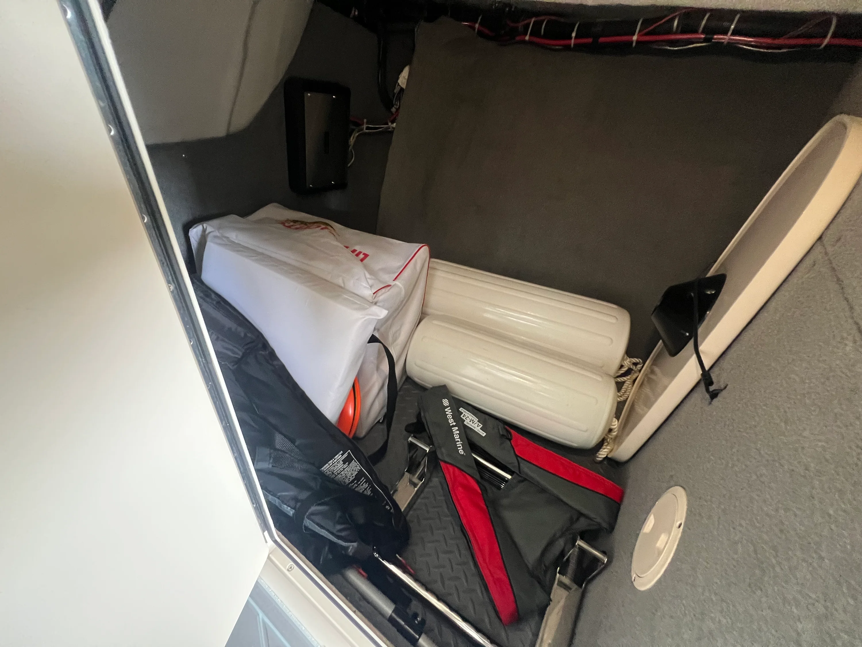 2025 Grady-White 307 FREEDOM Image Thumbnail #12