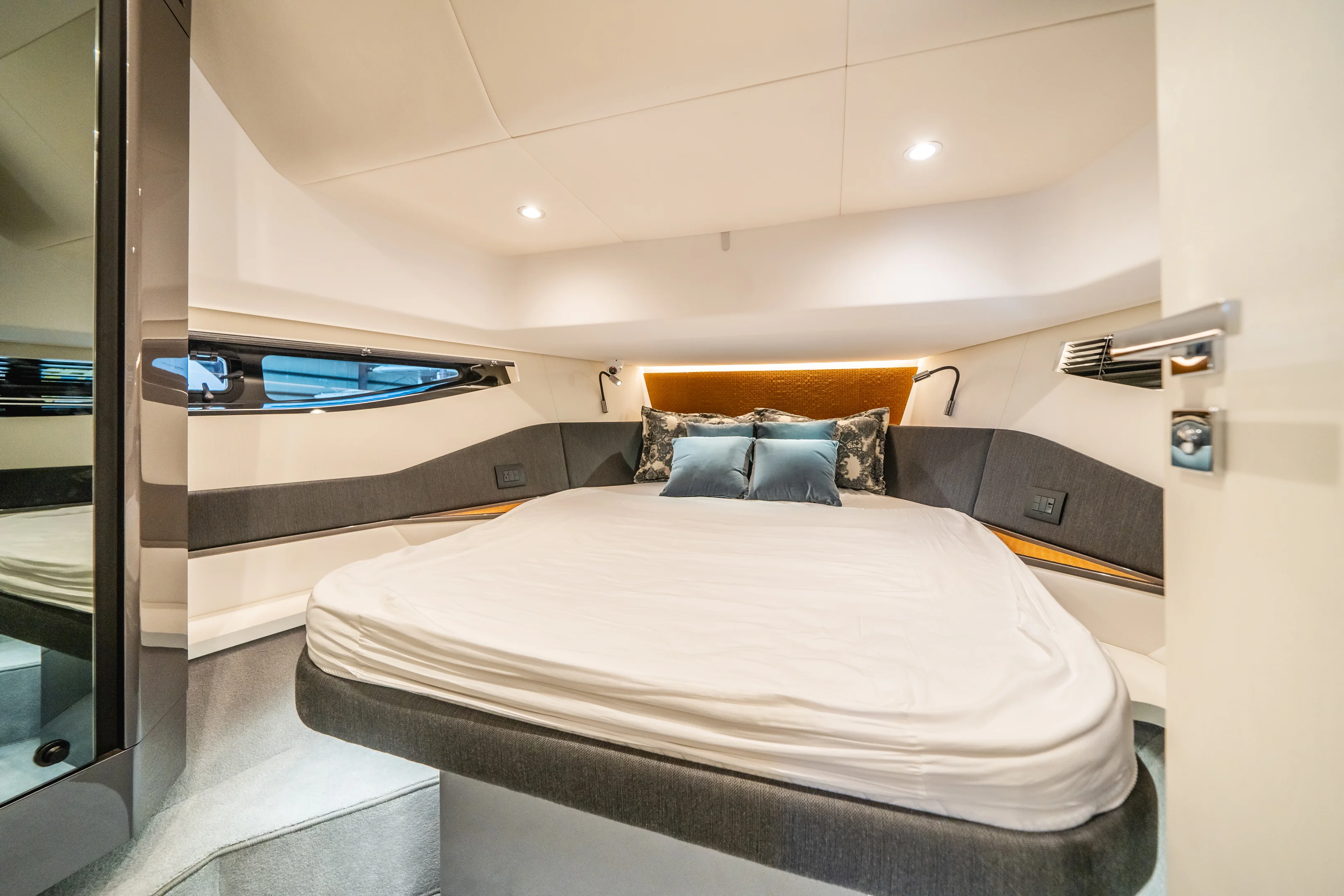 2022 Azimut VERVE 47 Image Thumbnail #18