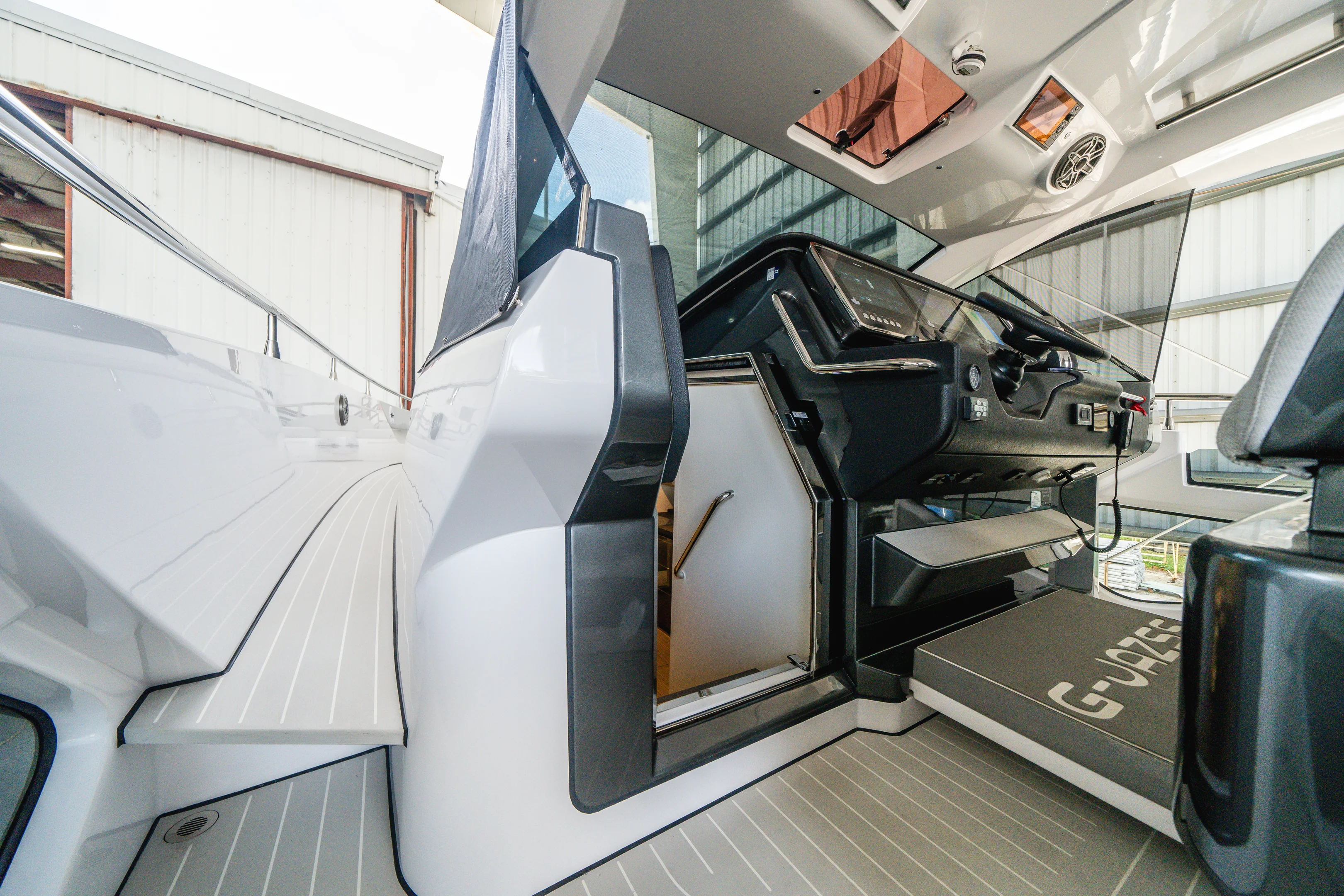 2022 Azimut VERVE 47 Image Thumbnail #13