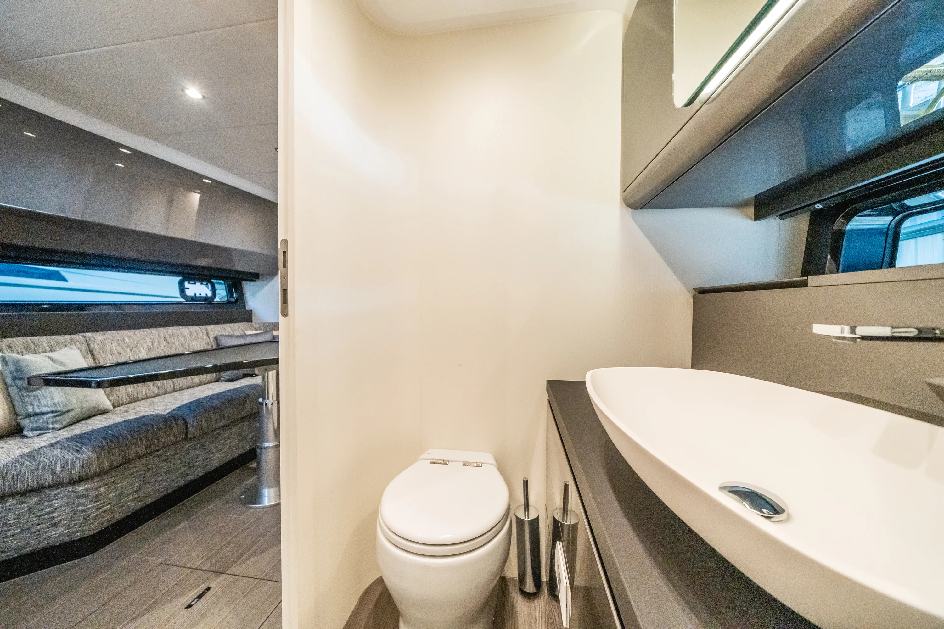 2022 Azimut VERVE 47 Image Thumbnail #15