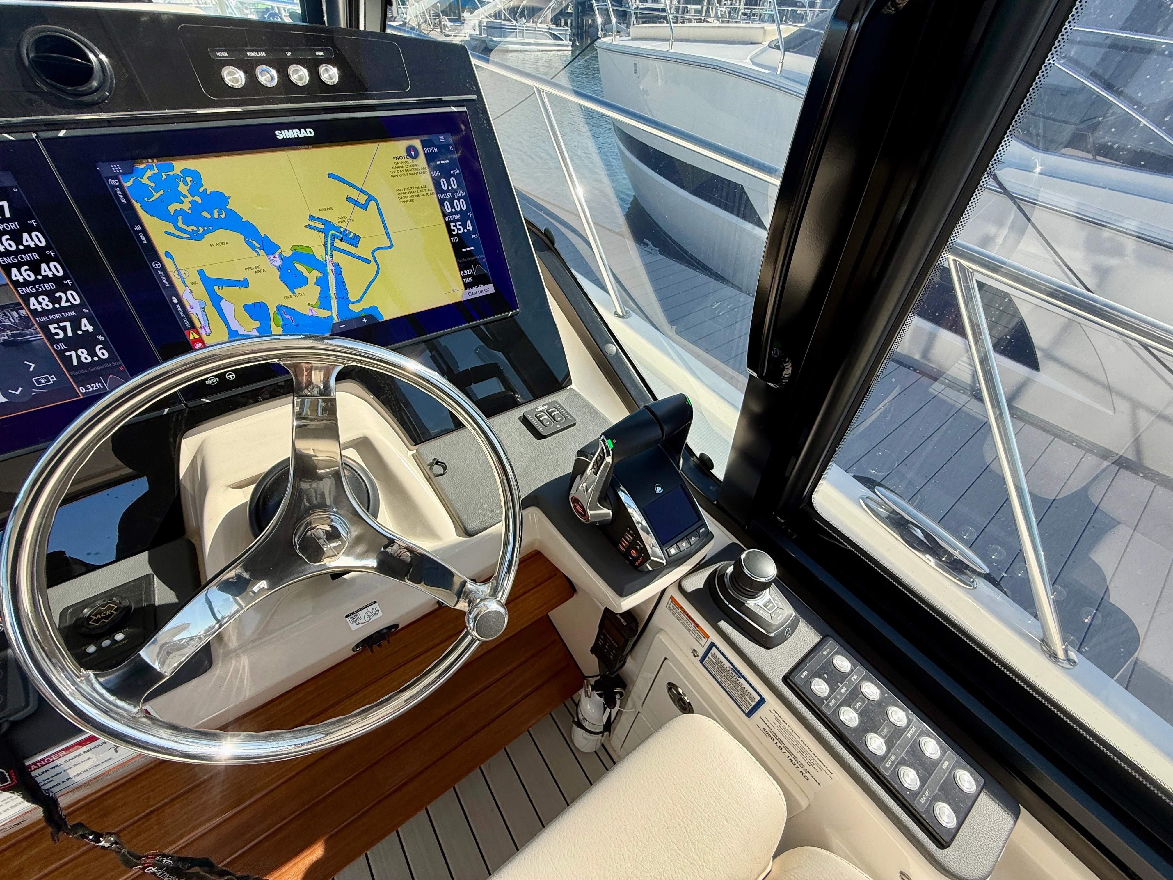 2024 Boston Whaler 405 CONQUEST Image Thumbnail #13