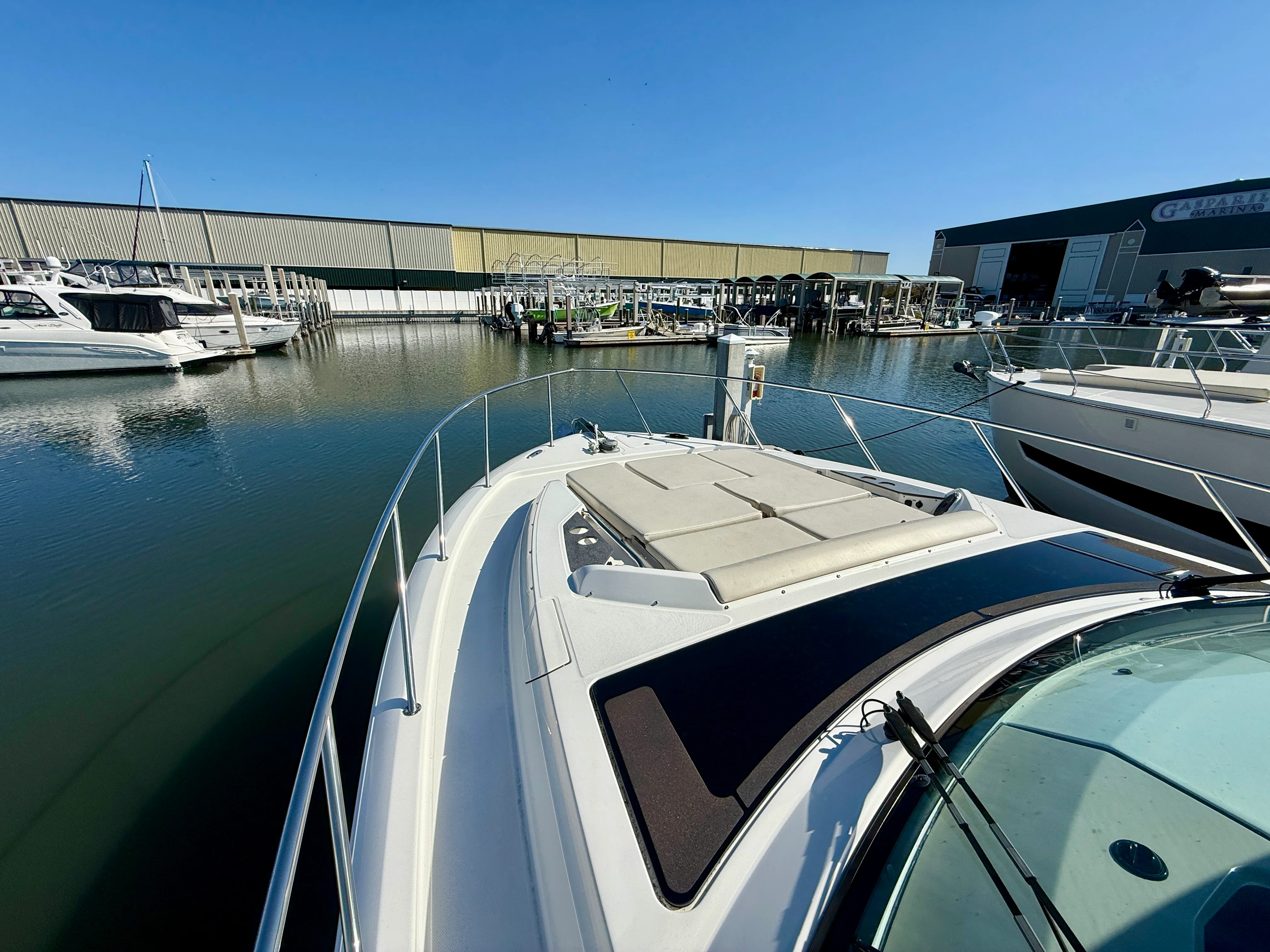 2024 Boston Whaler 405 CONQUEST Image Thumbnail #27