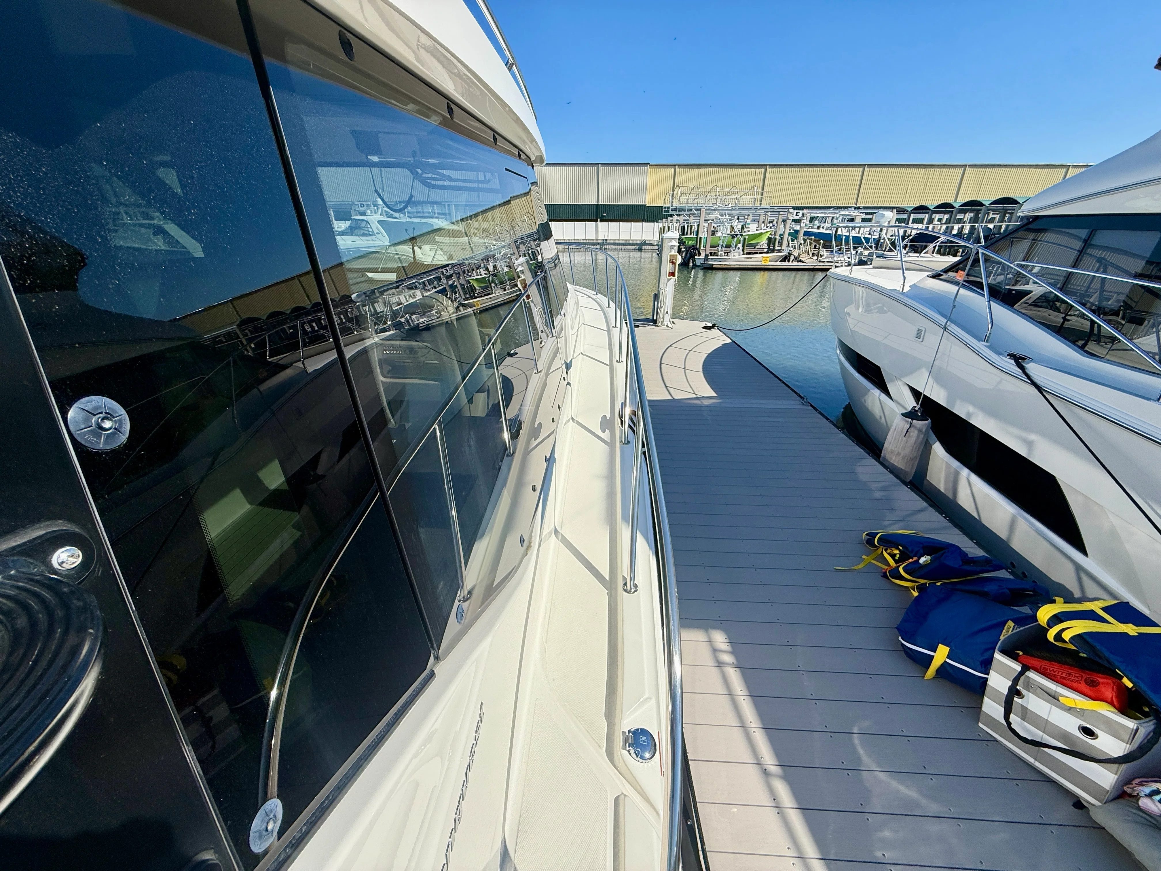 2024 Boston Whaler 405 CONQUEST Image Thumbnail #24