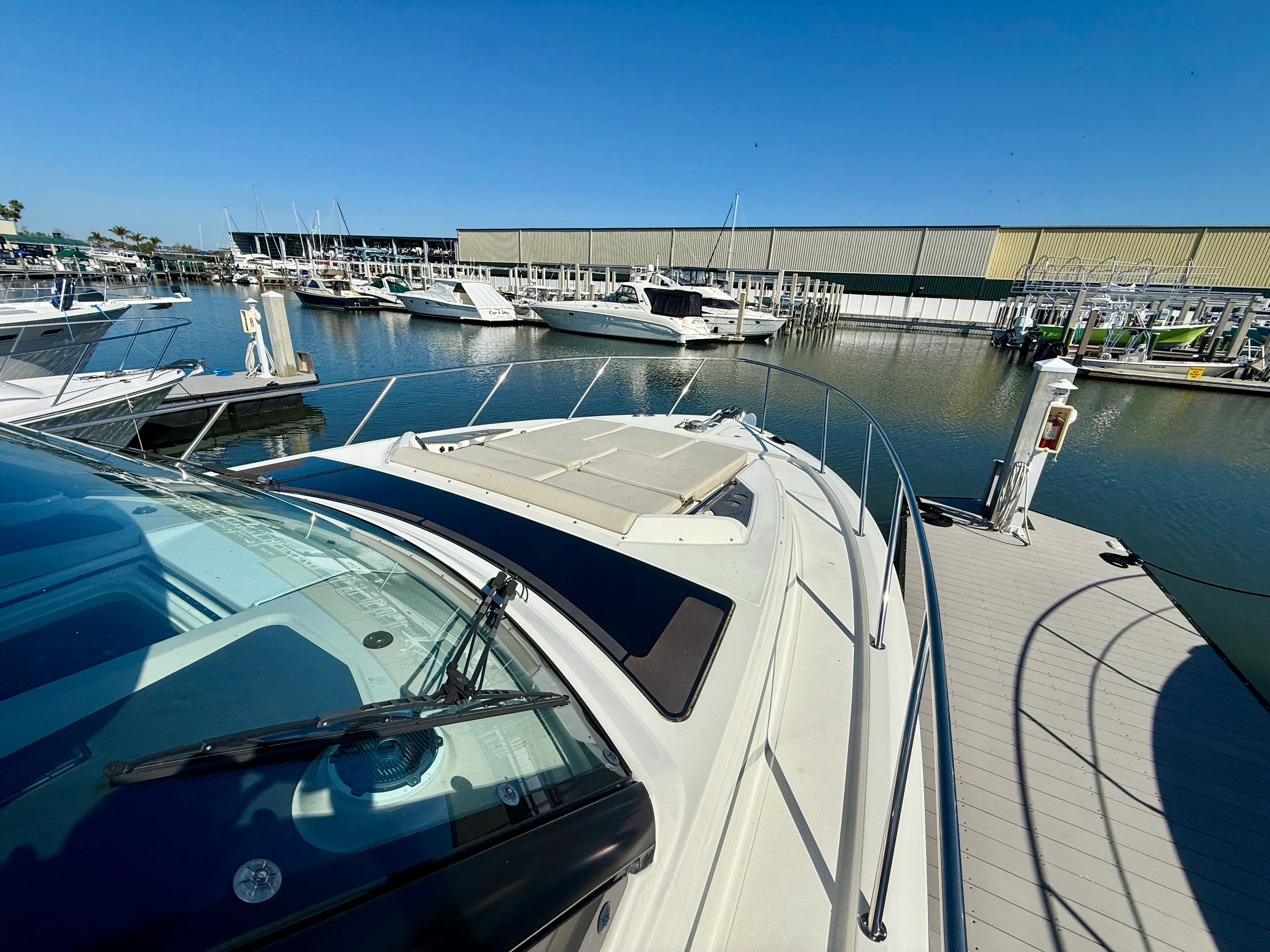 2024 Boston Whaler 405 CONQUEST Image Thumbnail #25